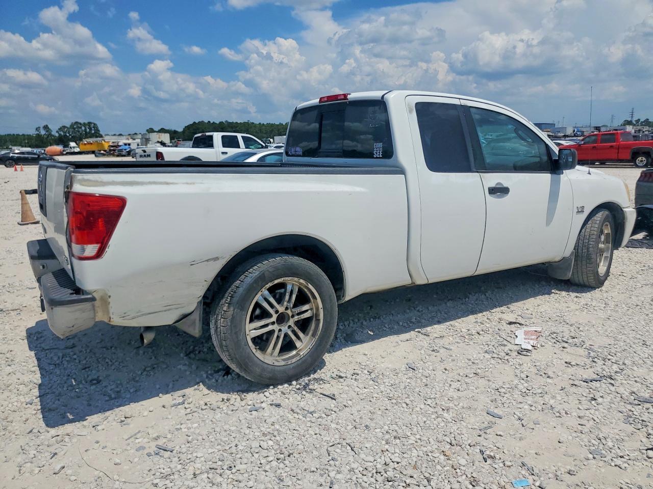 2004 Nissan Titan Xe/se/le White vin: 1N6AA06A34N520538