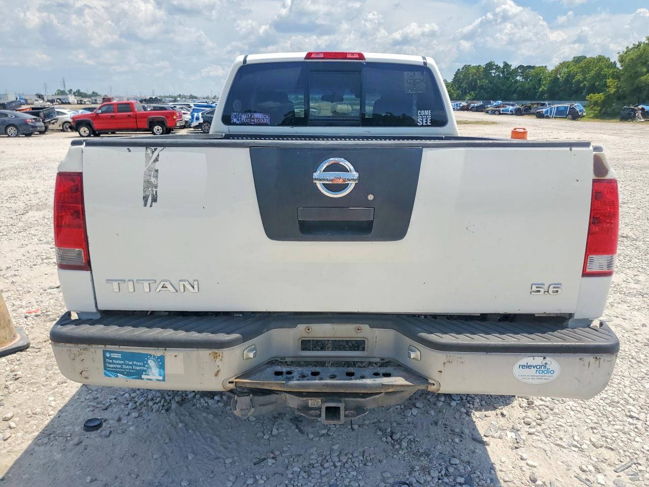 2004 Nissan Titan Xe/se/le White vin: 1N6AA06A34N520538
