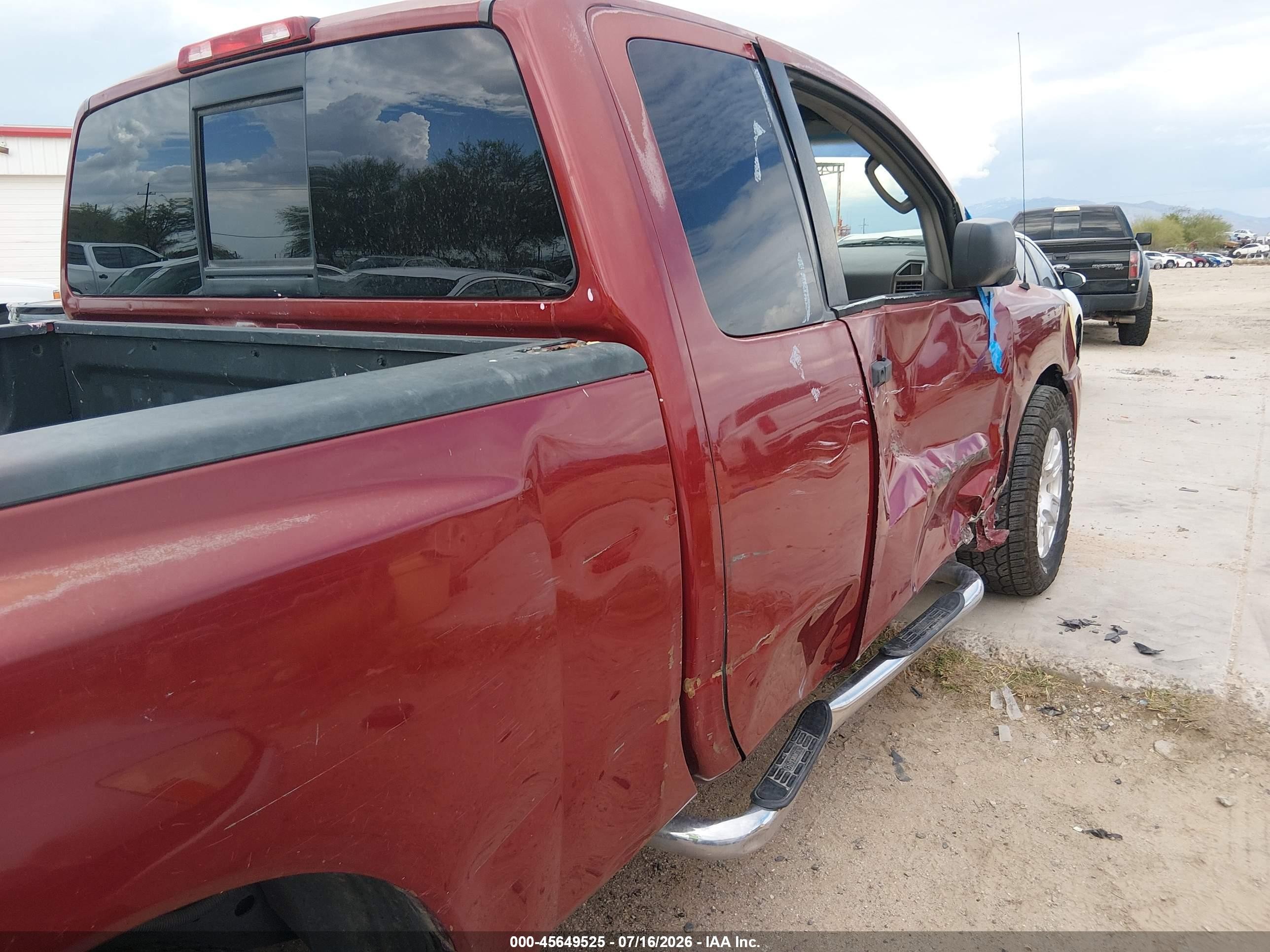 2005 Nissan Titan Xe Red vin: 1N6AA06A35N559616