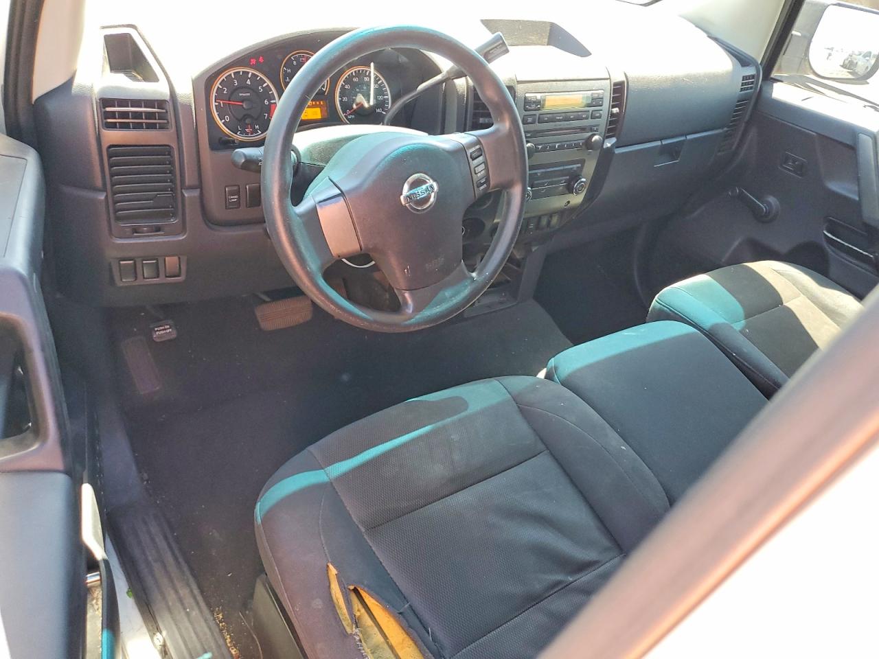 2008 Nissan Titan Xe Белый vin: 1N6AA06A38N304775