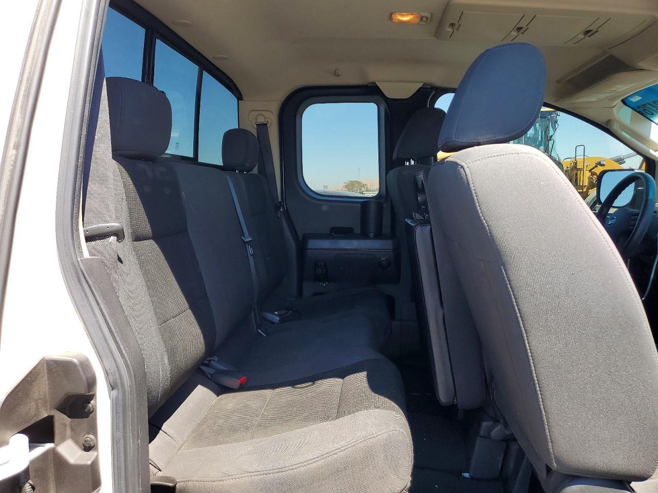 2008 Nissan Titan Xe Белый vin: 1N6AA06A38N304775