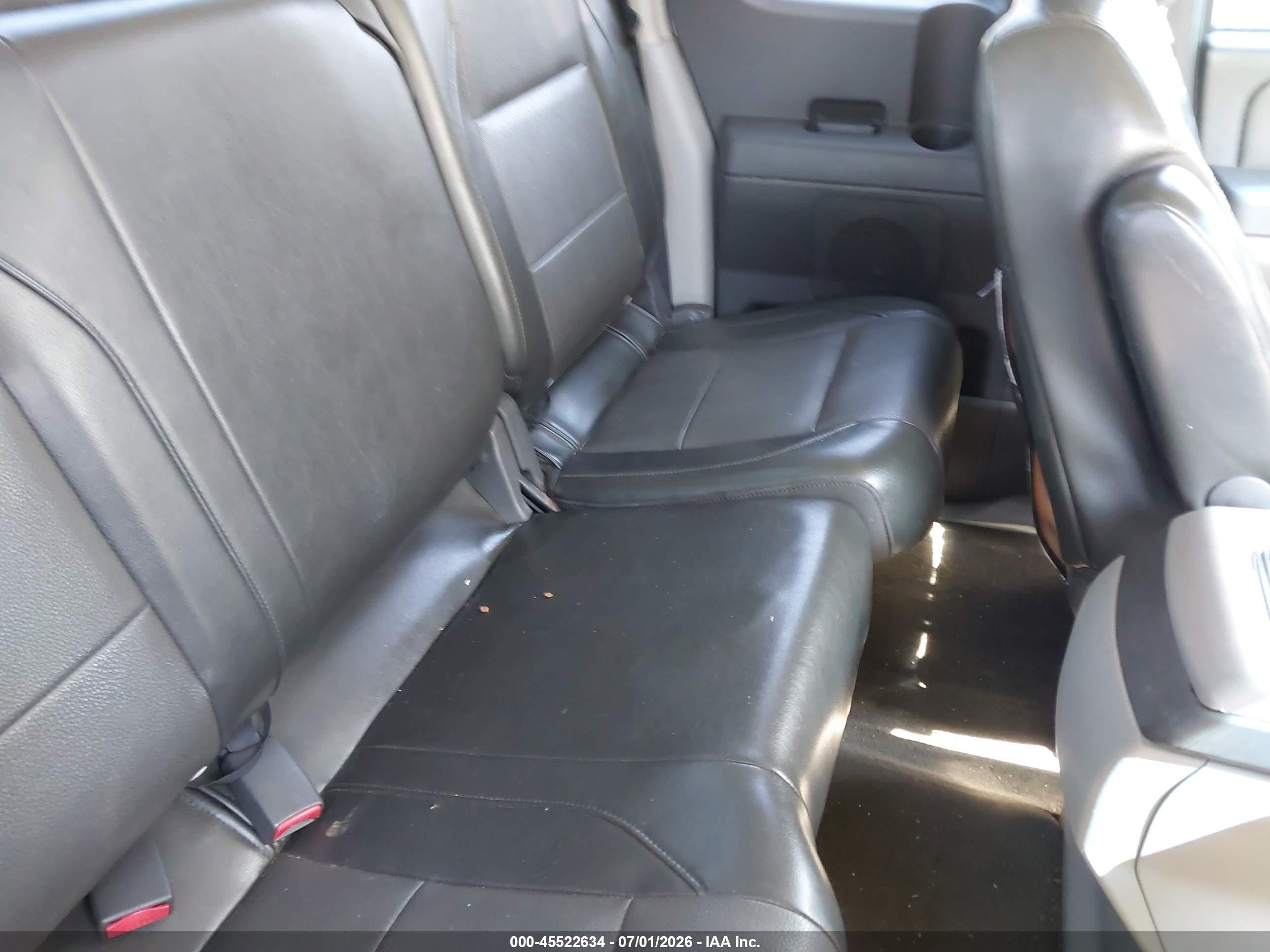 2004 Nissan Titan Le Белый vin: 1N6AA06A64N533221