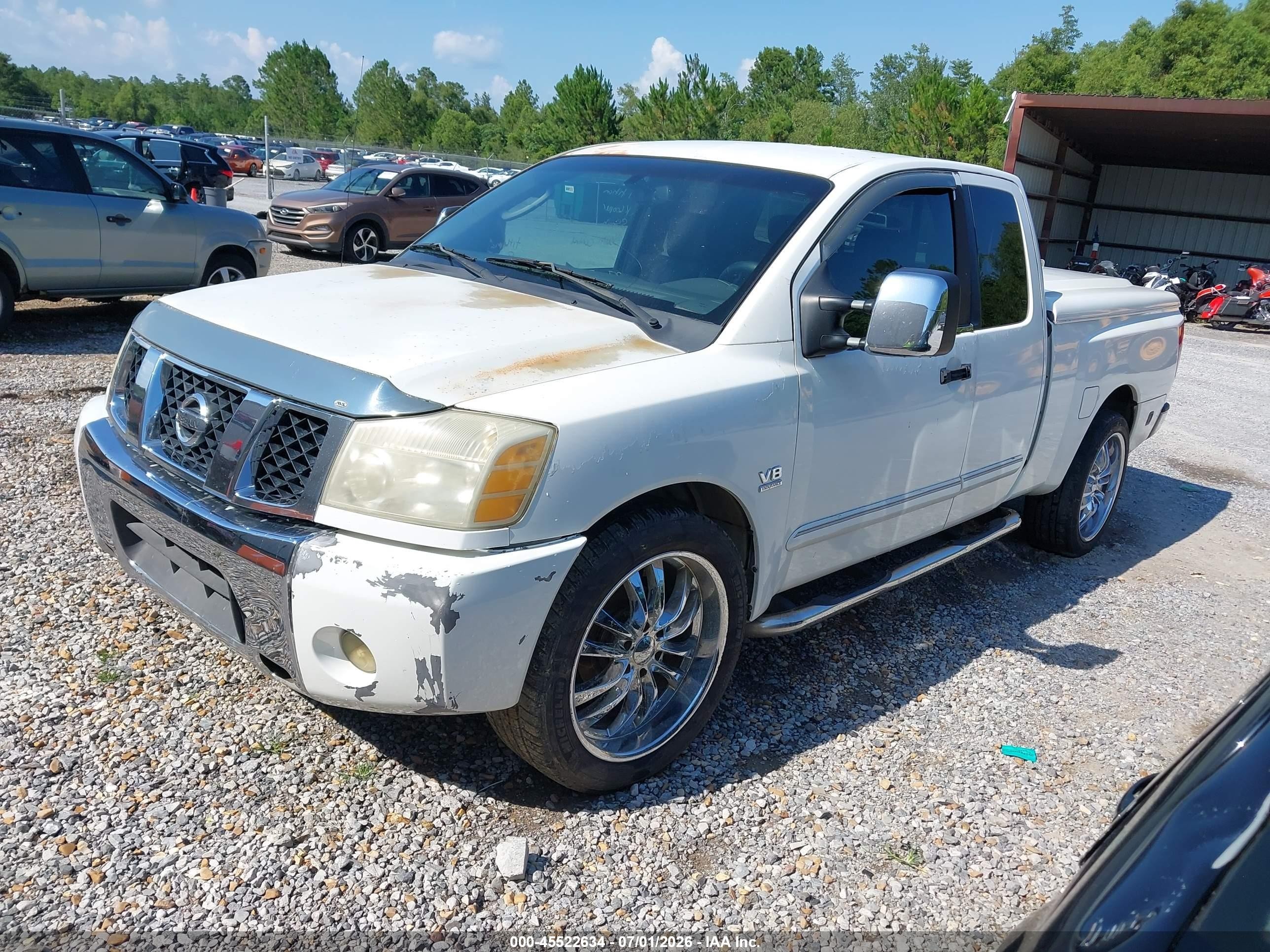 2004 Nissan Titan Le Белый vin: 1N6AA06A64N533221