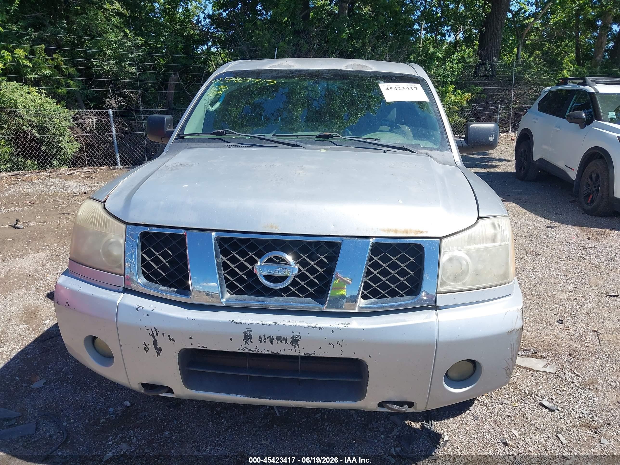 2004 Nissan Titan Xe Silver vin: 1N6AA06A64N550505
