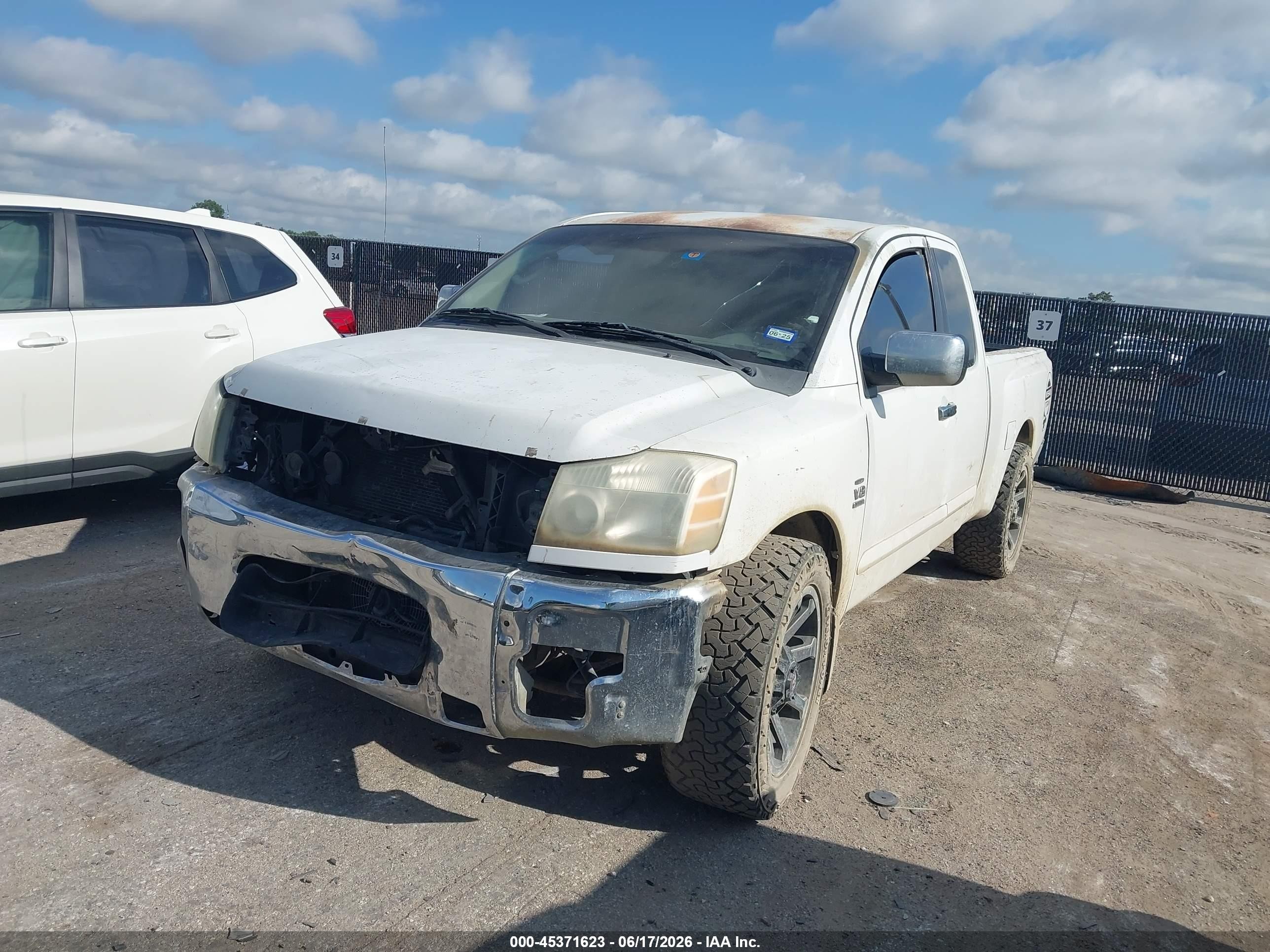 2004 Nissan Titan Se White vin: 1N6AA06A84N508353