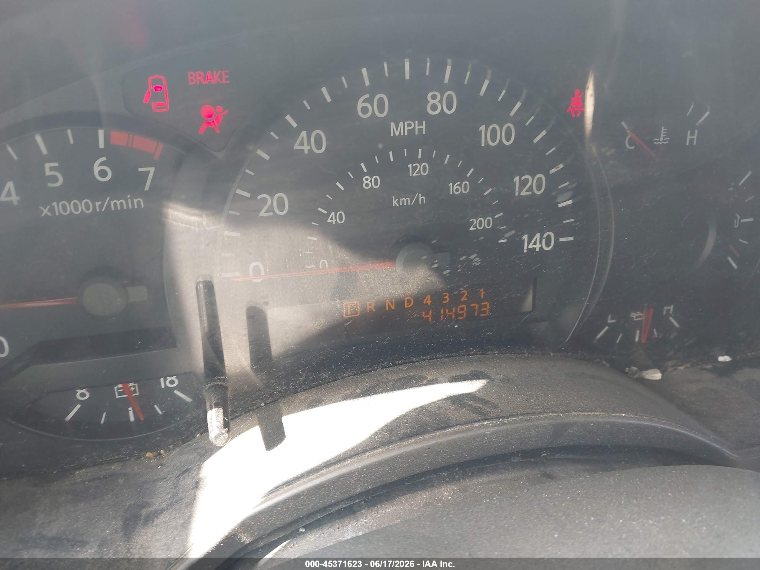 2004 Nissan Titan Se White vin: 1N6AA06A84N508353