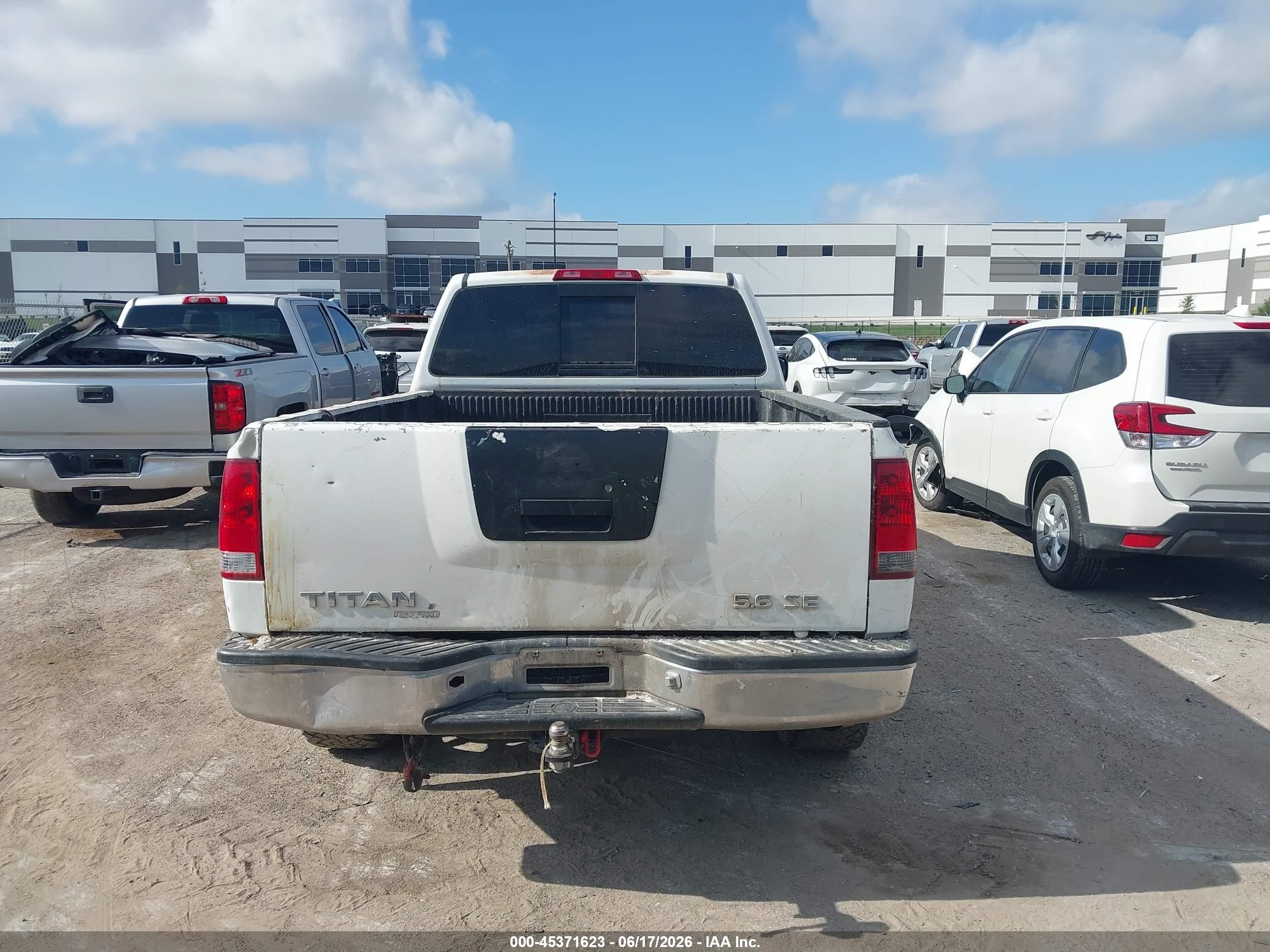2004 Nissan Titan Se White vin: 1N6AA06A84N508353