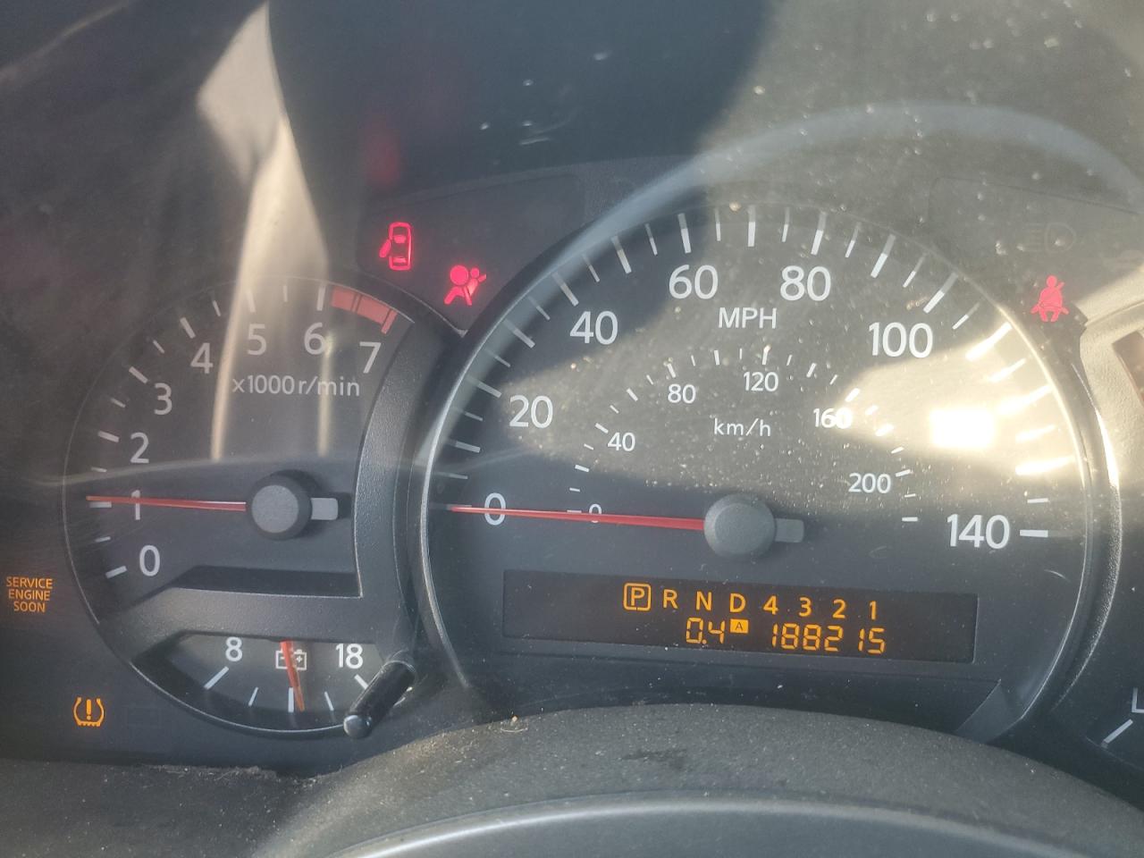2004 Nissan Titan Xe Red vin: 1N6AA06A84N590763