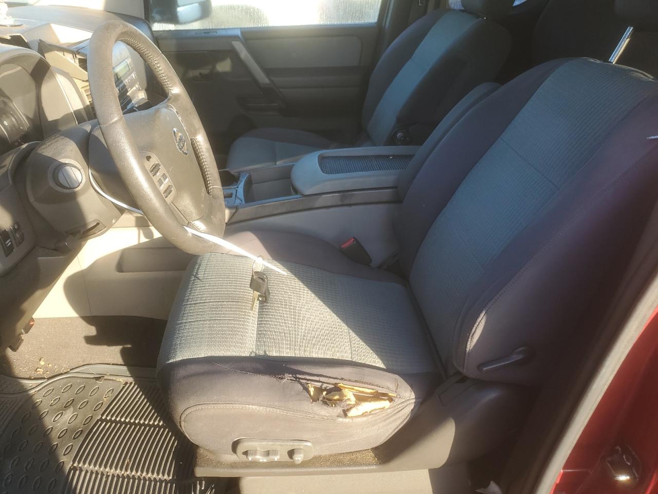 2004 Nissan Titan Xe Red vin: 1N6AA06A84N590763