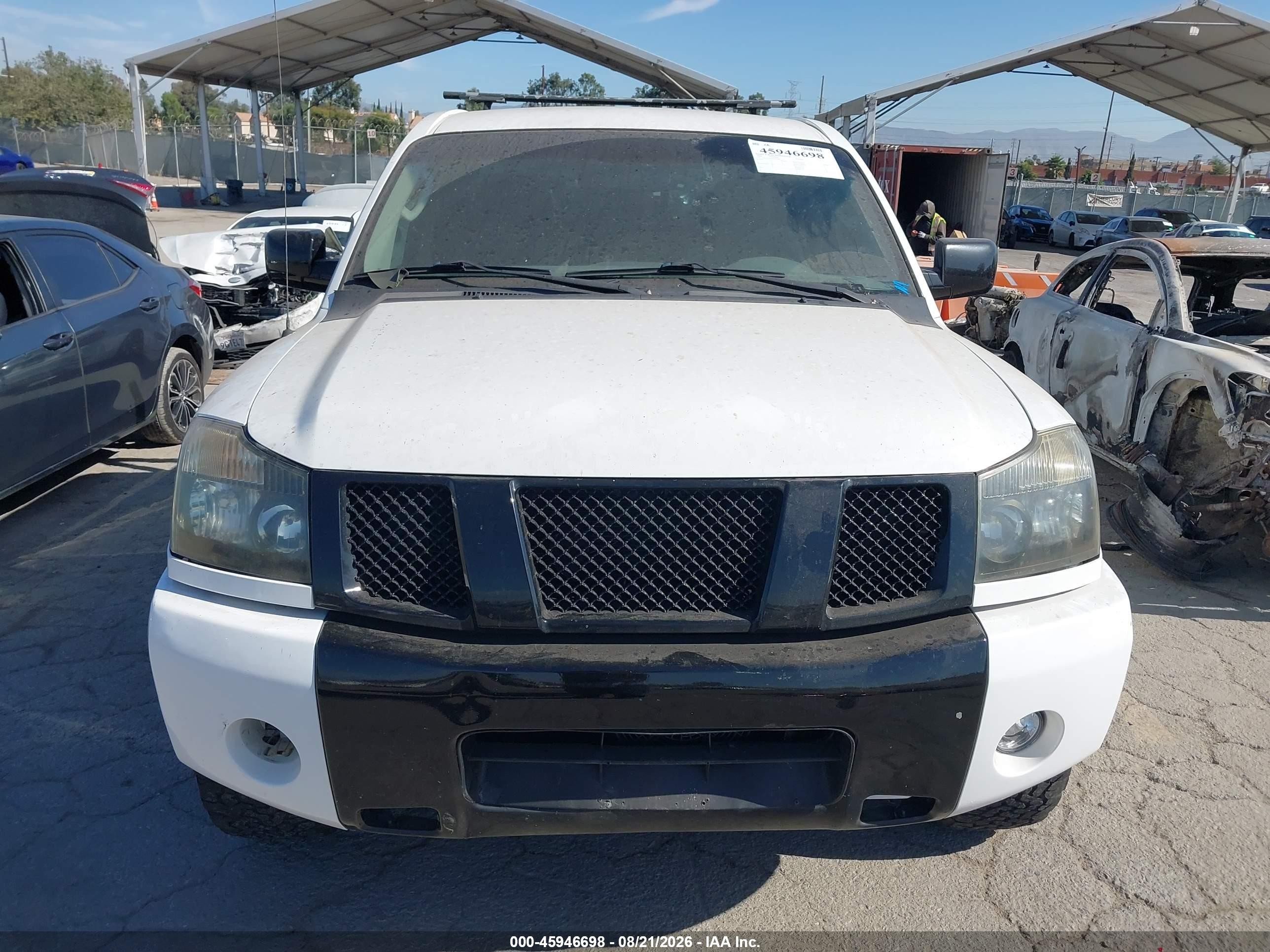 2004 Nissan Titan Se White vin: 1N6AA06A94N552846