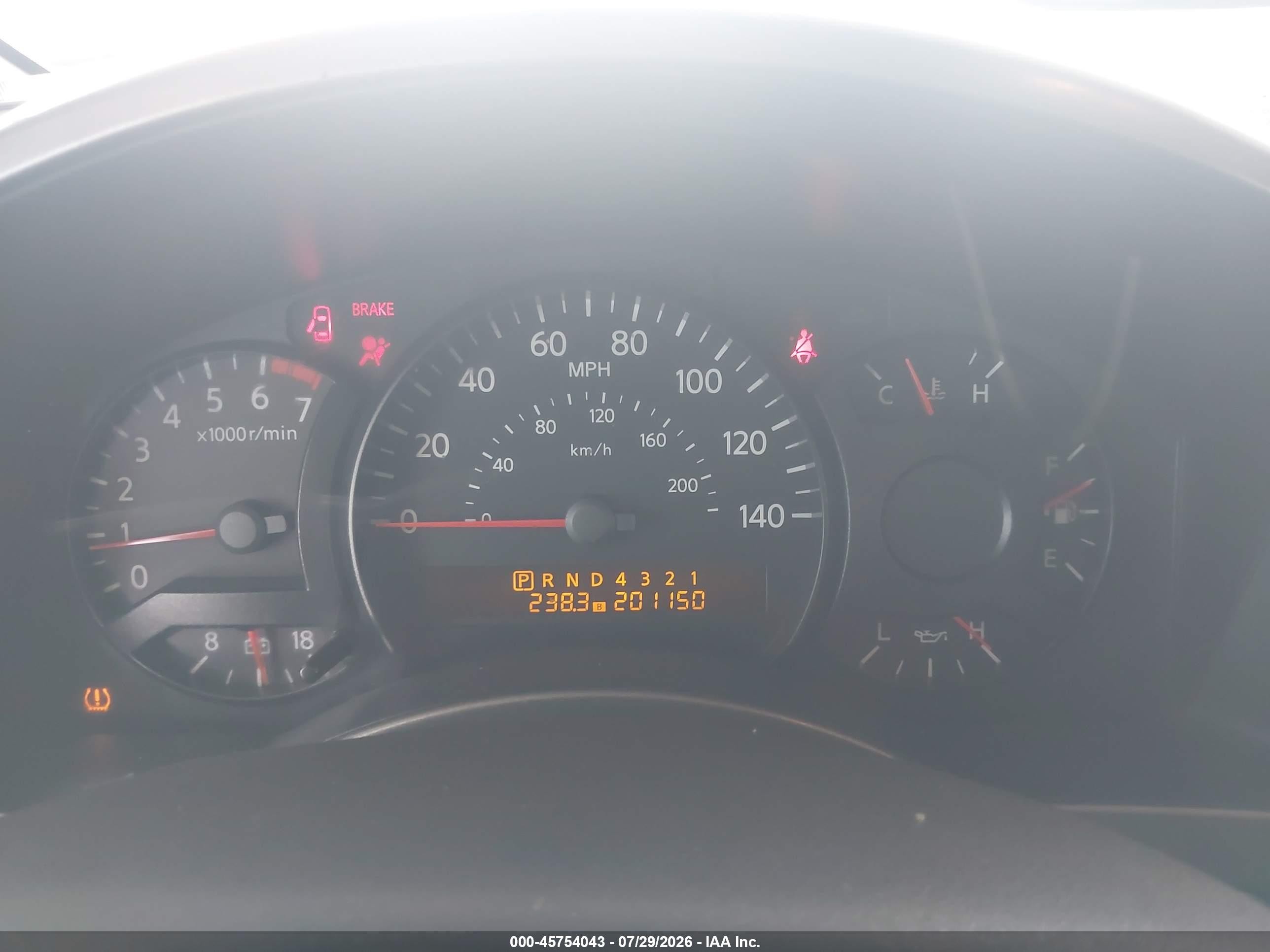 2005 Nissan Titan Le Silver vin: 1N6AA06A95N522375