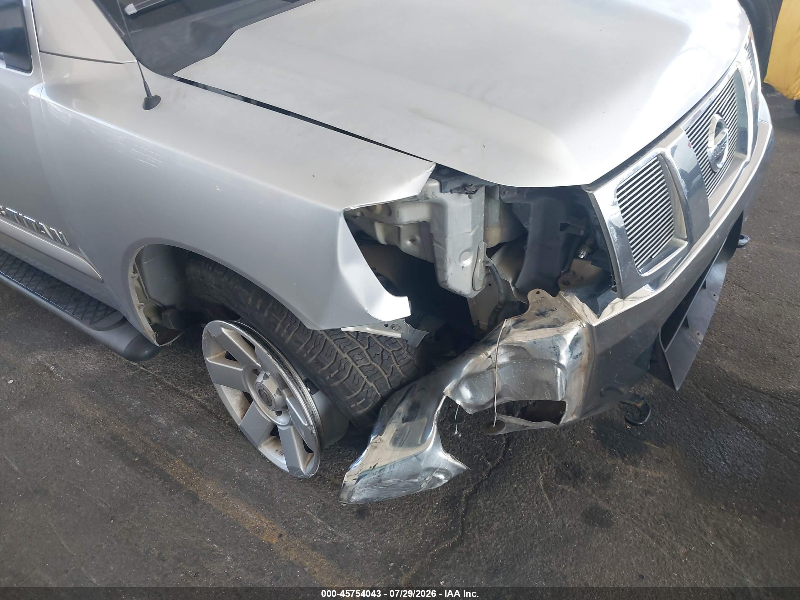 2005 Nissan Titan Le Silver vin: 1N6AA06A95N522375