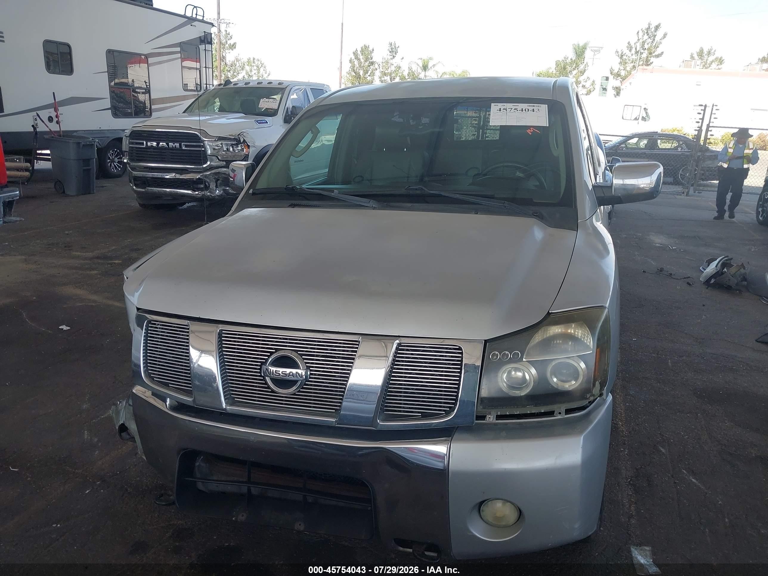 2005 Nissan Titan Le Silver vin: 1N6AA06A95N522375