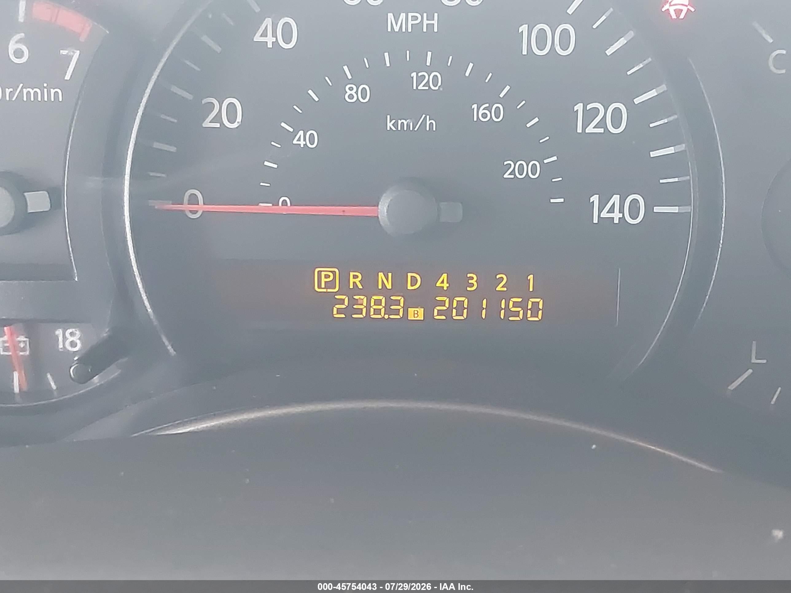 2005 Nissan Titan Le Silver vin: 1N6AA06A95N522375