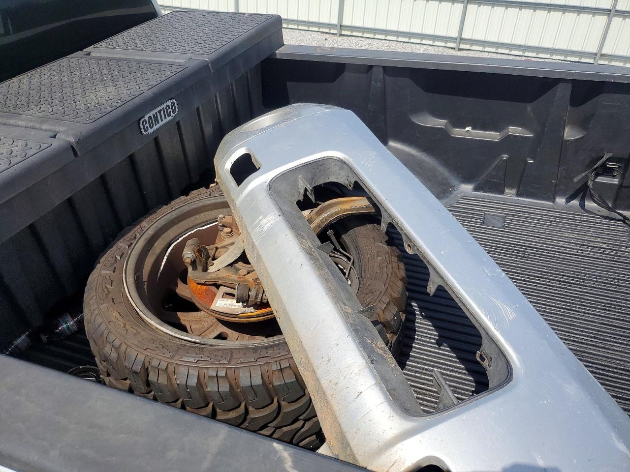 2004 Nissan Titan Pro-4x Silver vin: 1N6AA06AX4N513330