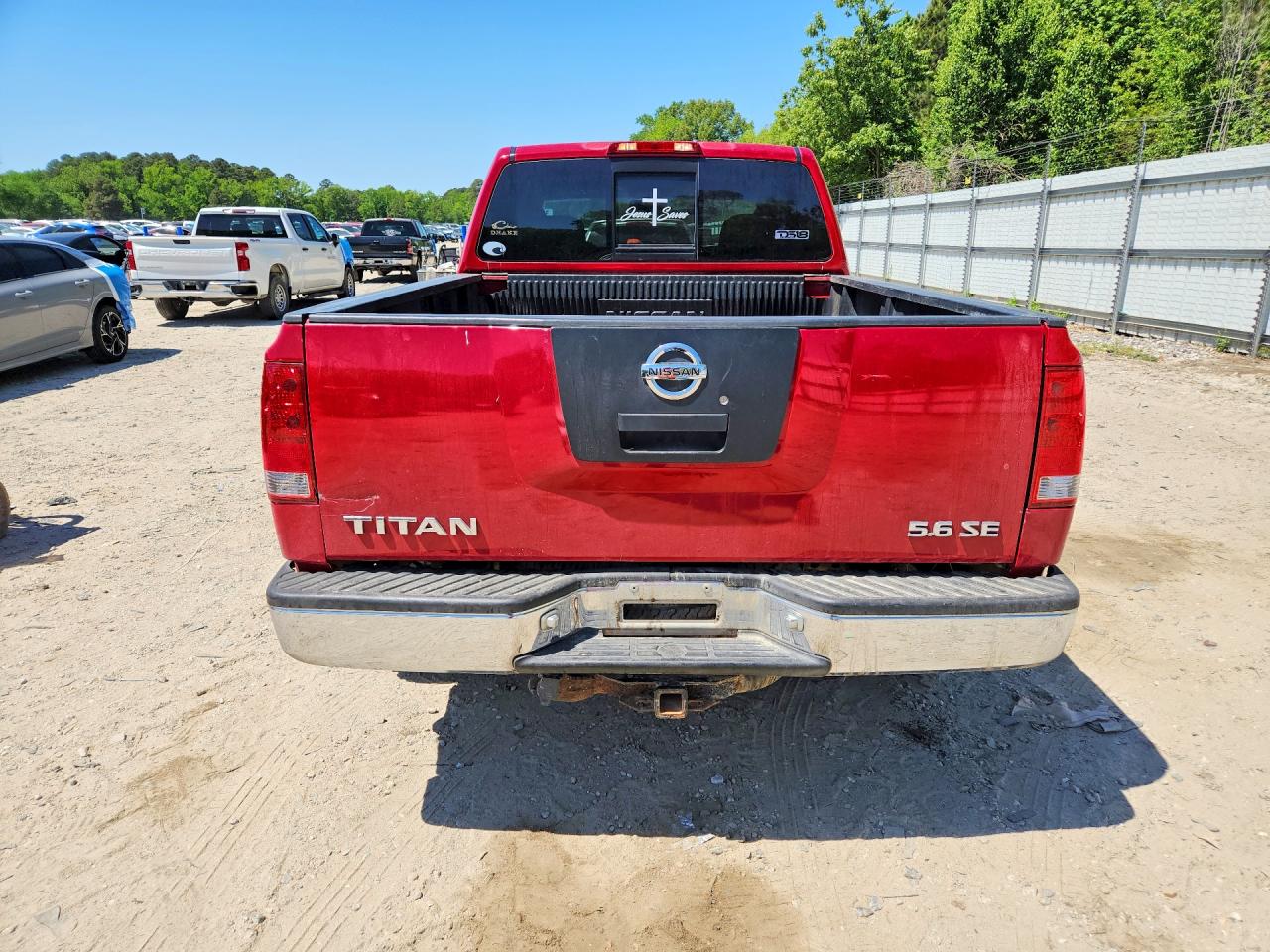 2005 Nissan Titan Xe Red vin: 1N6AA06B05N509636