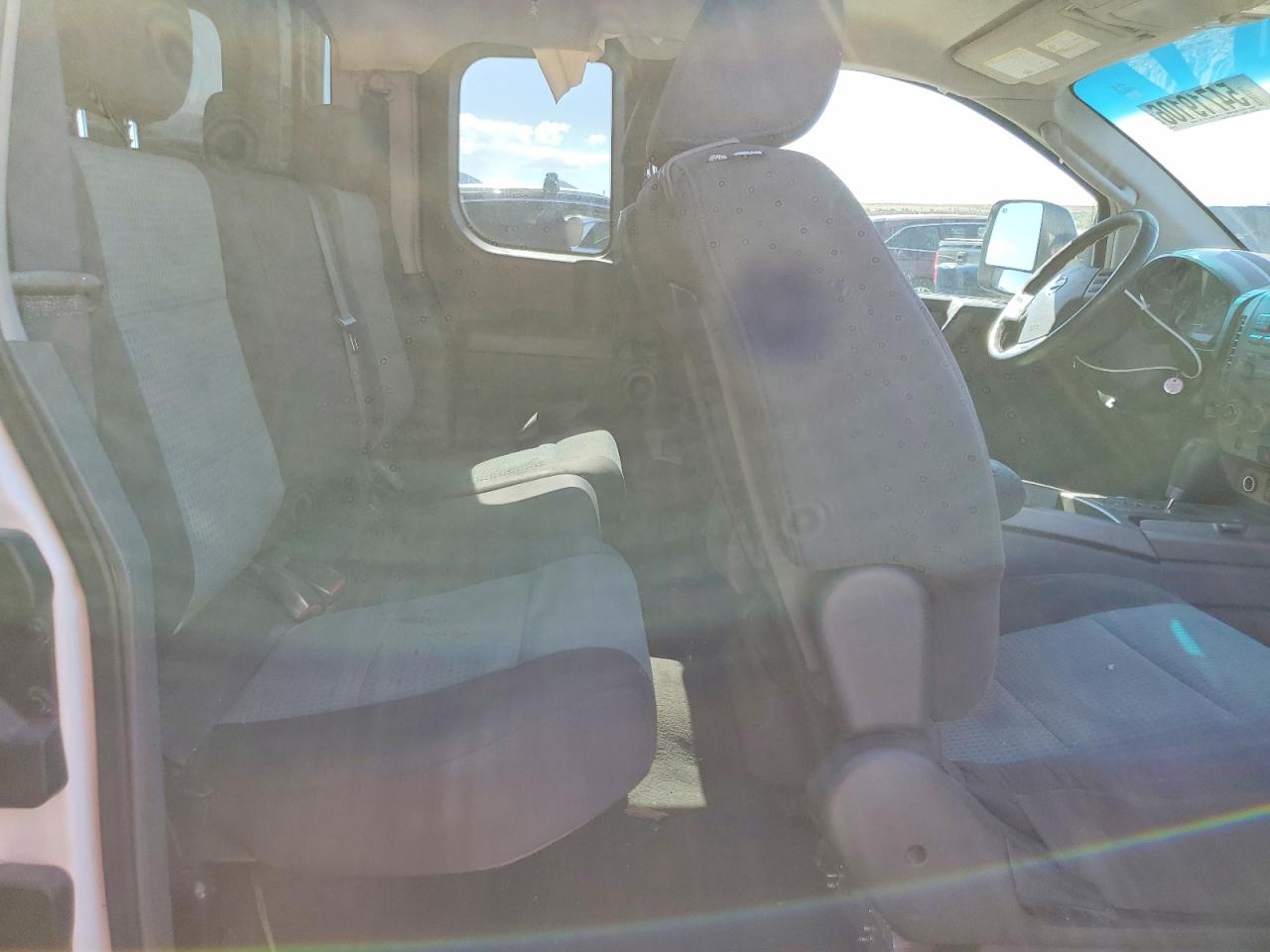 2005 Nissan Titan Xe Белый vin: 1N6AA06B05N540319