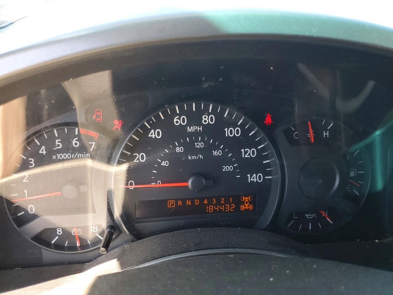 2005 Nissan Titan Xe Белый vin: 1N6AA06B05N540319