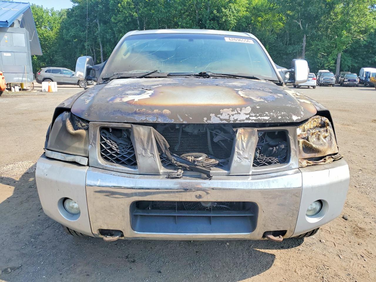 2005 Nissan Titan Xe Silver vin: 1N6AA06B05N572445