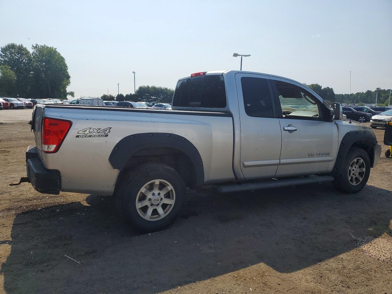 2005 Nissan Titan Xe Silver vin: 1N6AA06B05N572445