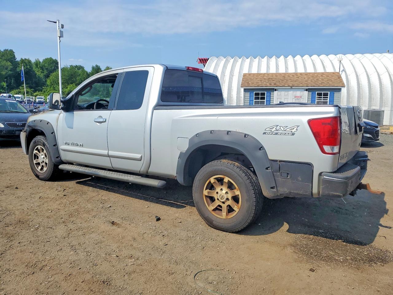 2005 Nissan Titan Xe Silver vin: 1N6AA06B05N572445