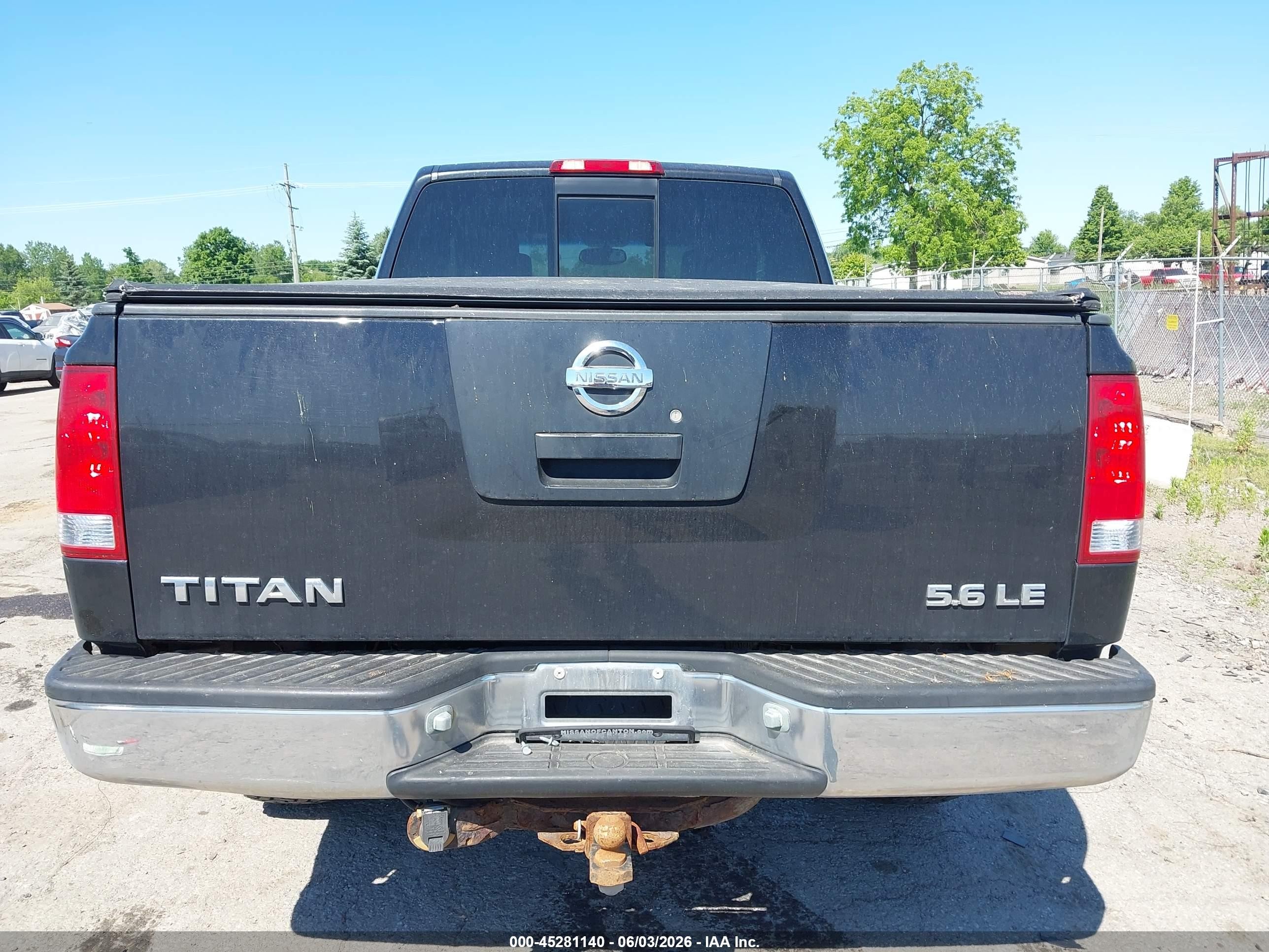 2004 Nissan Titan Le Black vin: 1N6AA06B34N578383