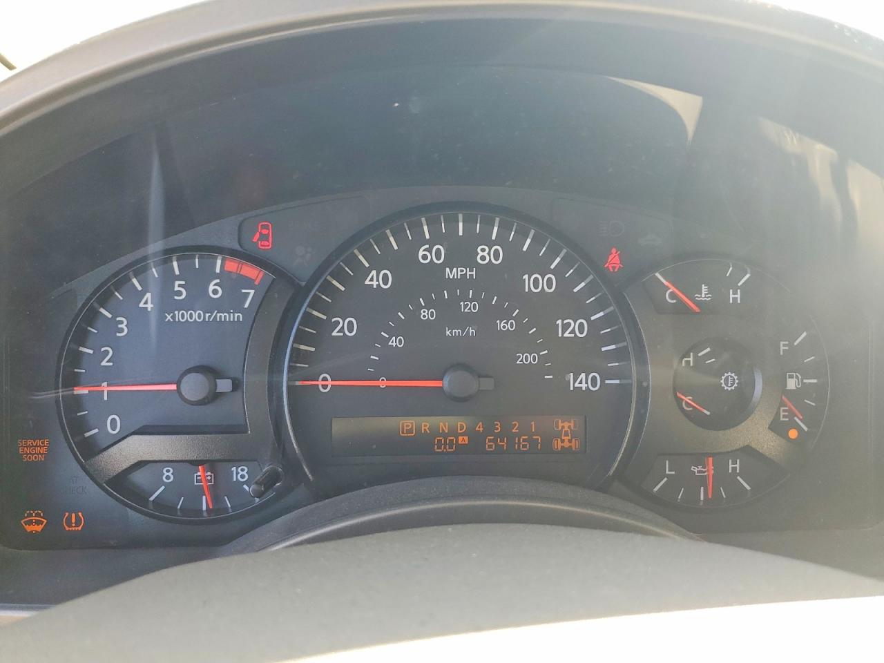 2004 Nissan Titan Xe White vin: 1N6AA06B34N591246
