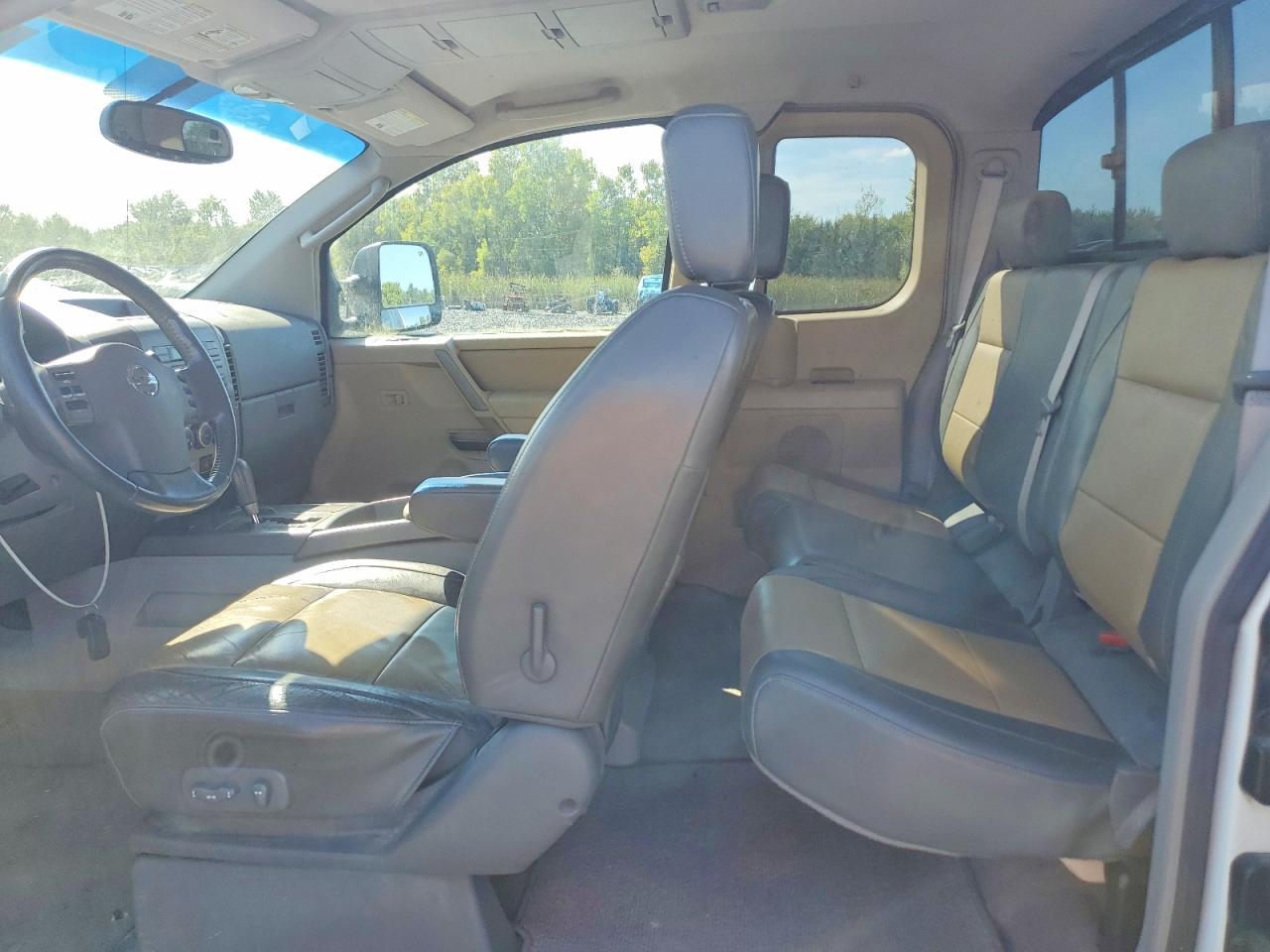 2004 Nissan Titan Xe White vin: 1N6AA06B34N591246