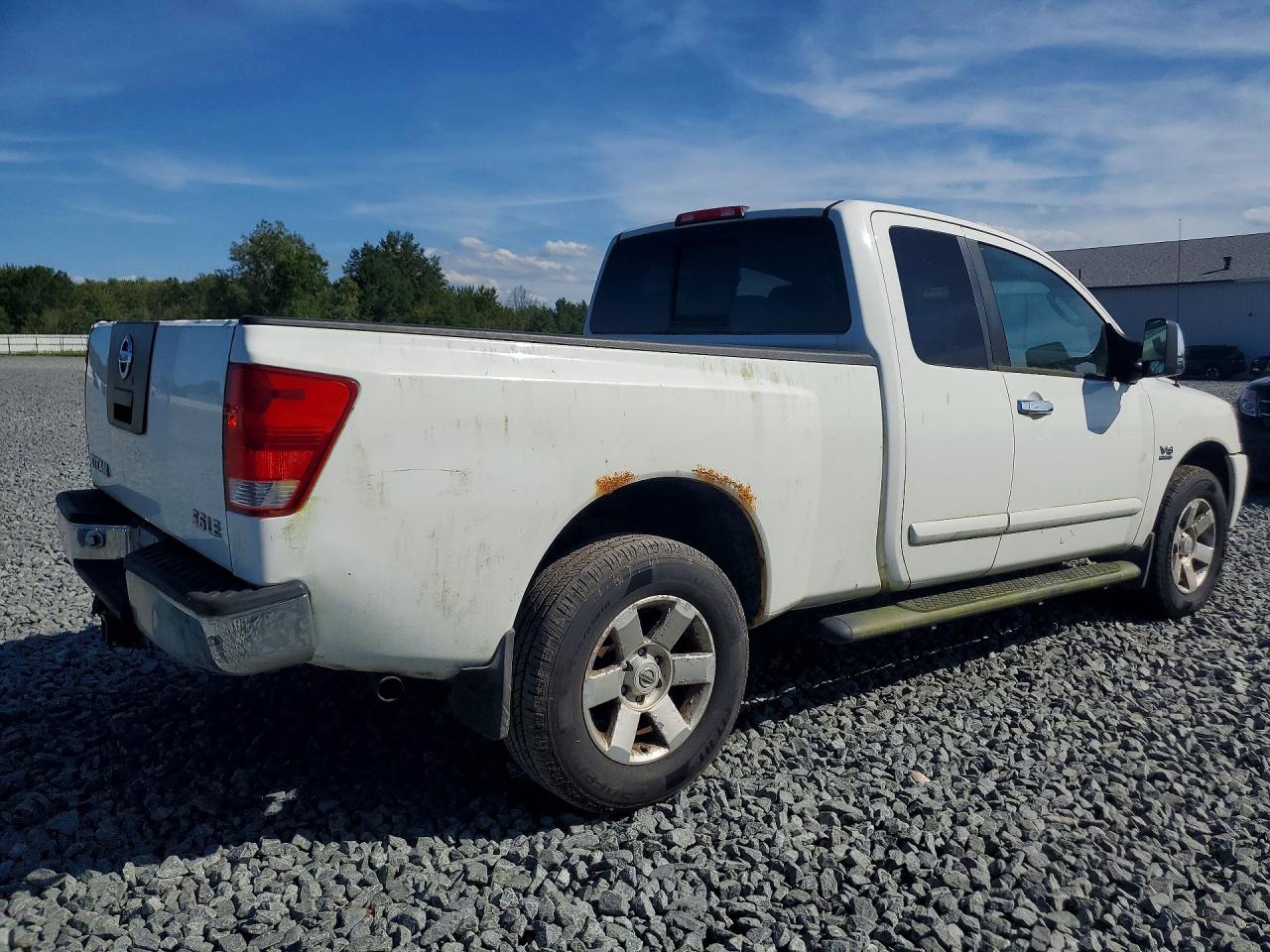 2004 Nissan Titan Xe White vin: 1N6AA06B34N591246