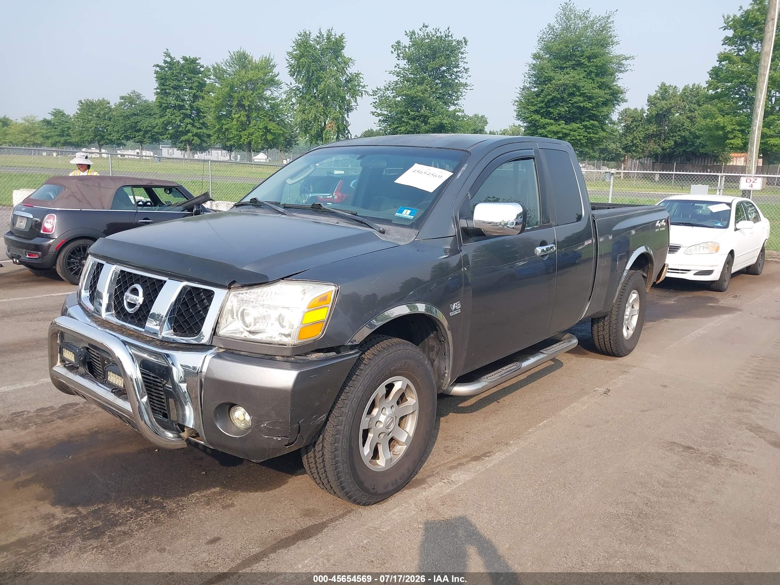 2004 Nissan Titan Xe Gray vin: 1N6AA06B44N551192
