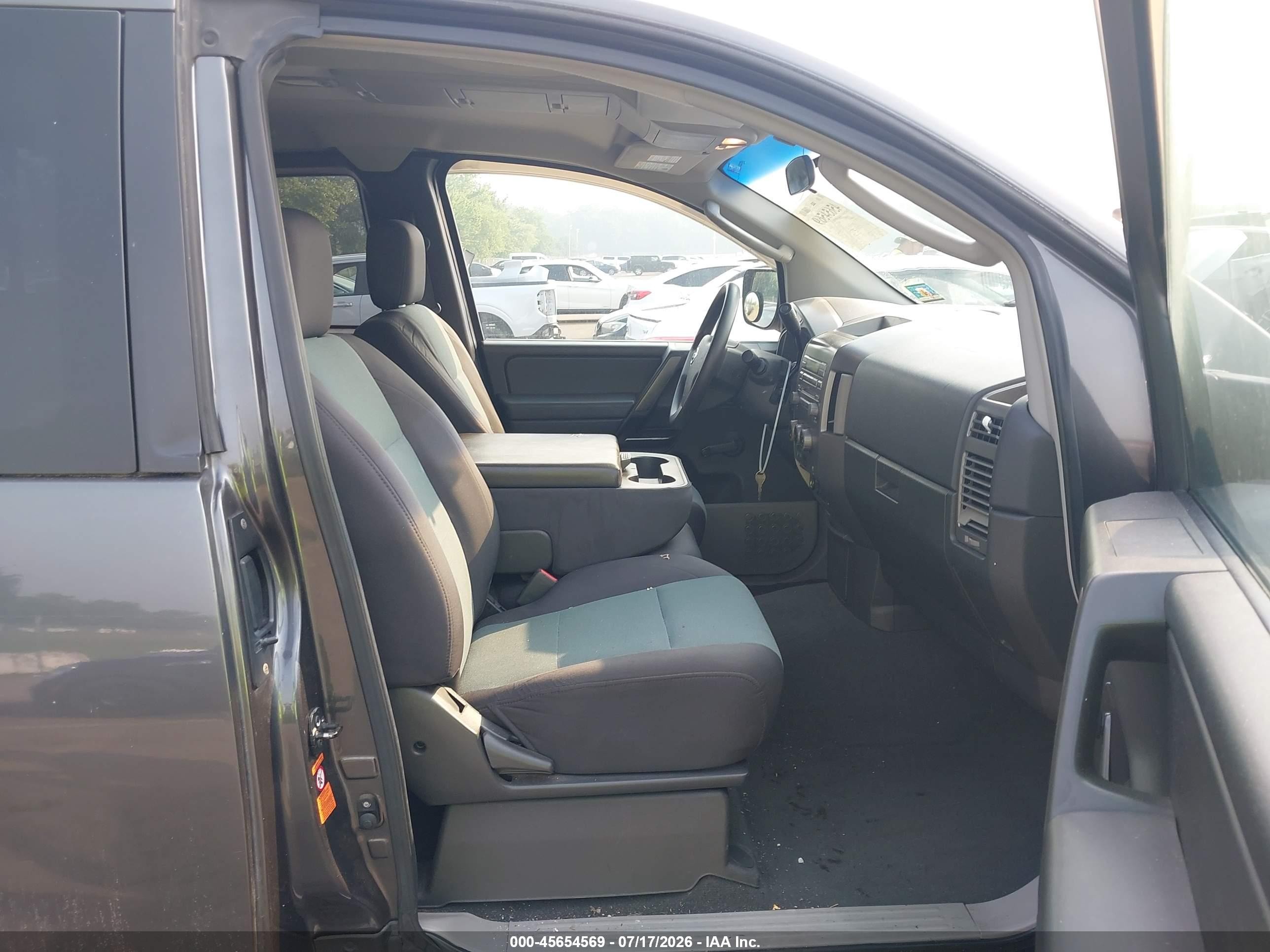 2004 Nissan Titan Xe Gray vin: 1N6AA06B44N551192