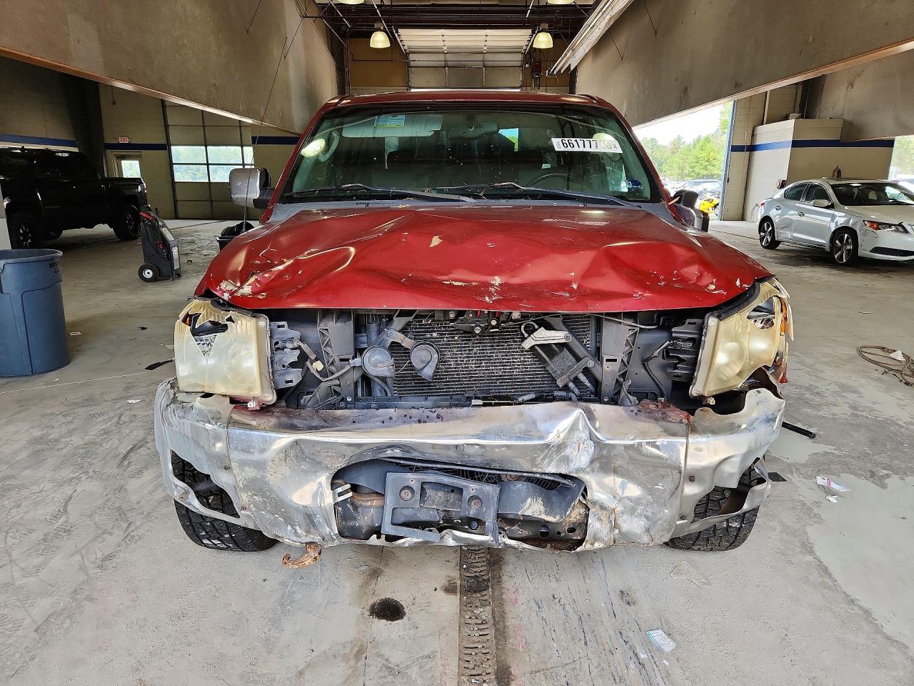 2005 Nissan Titan Xe Burgundy vin: 1N6AA06B65N505154