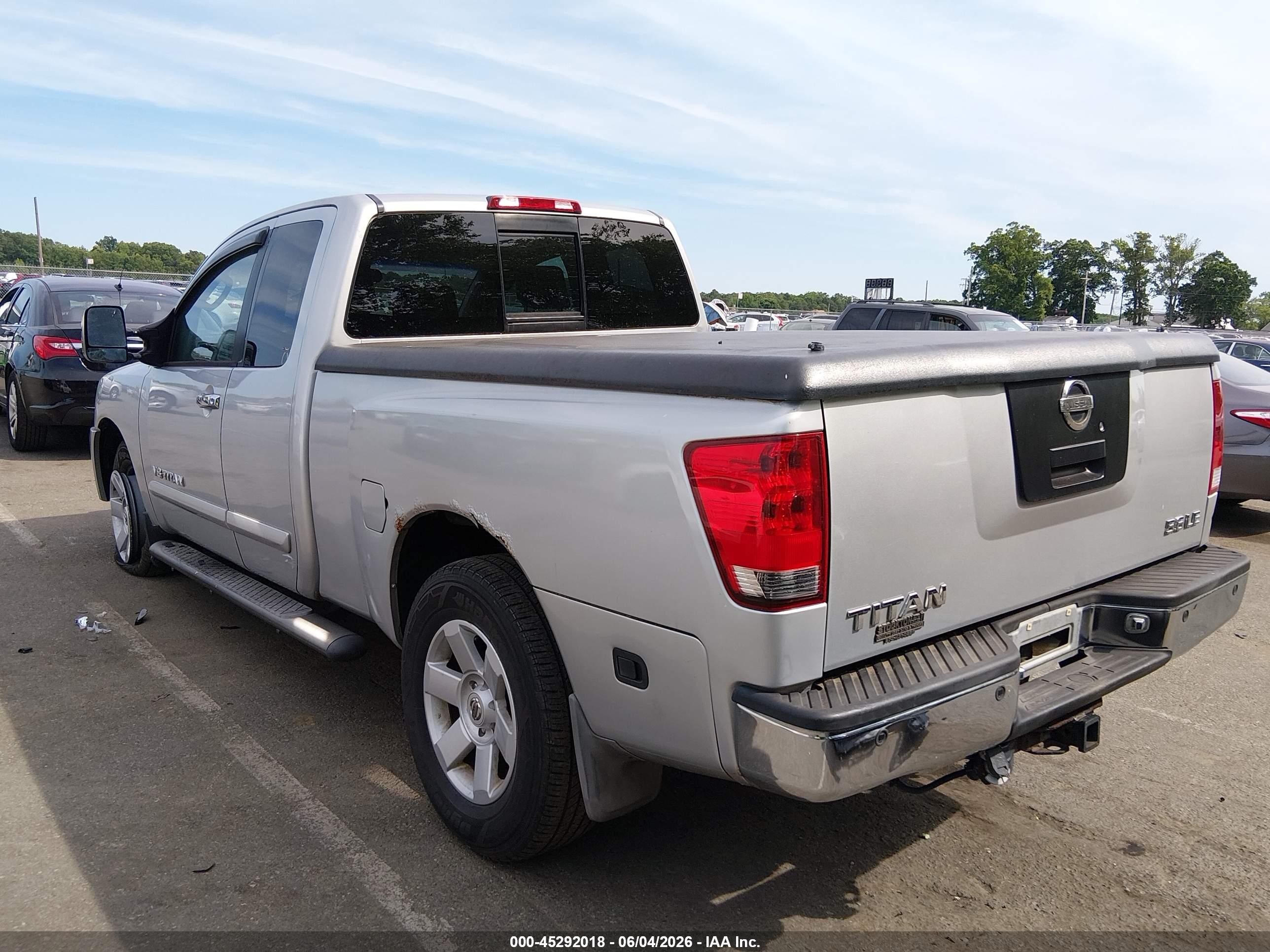 2005 Nissan Titan Le Silver vin: 1N6AA06B65N571395