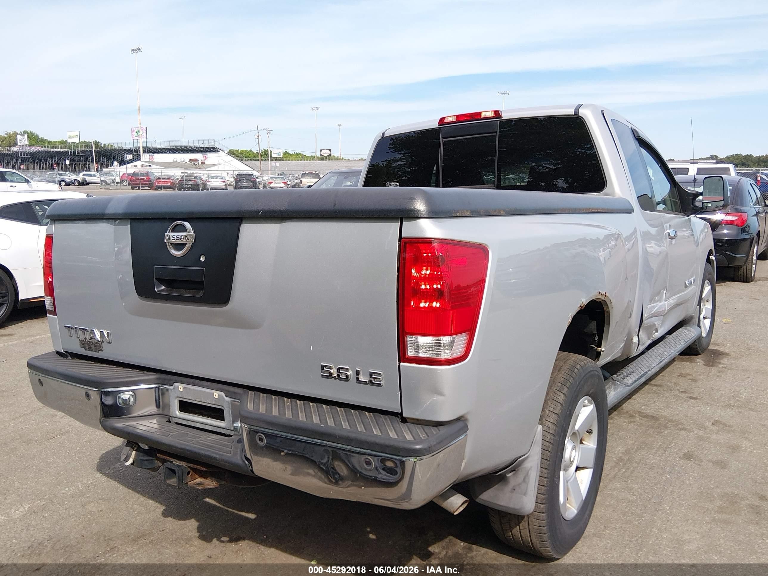 2005 Nissan Titan Le Silver vin: 1N6AA06B65N571395