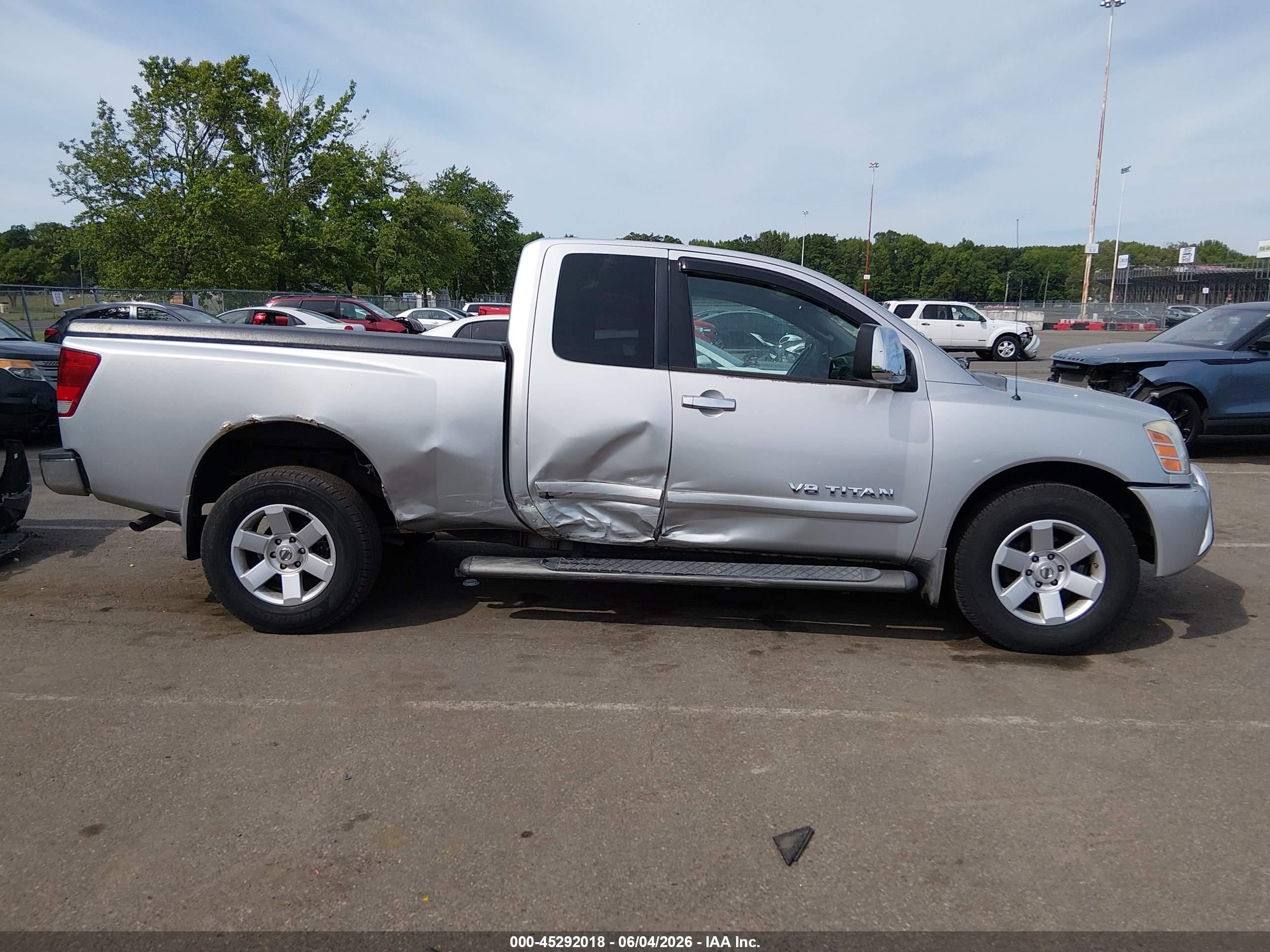 2005 Nissan Titan Le Silver vin: 1N6AA06B65N571395