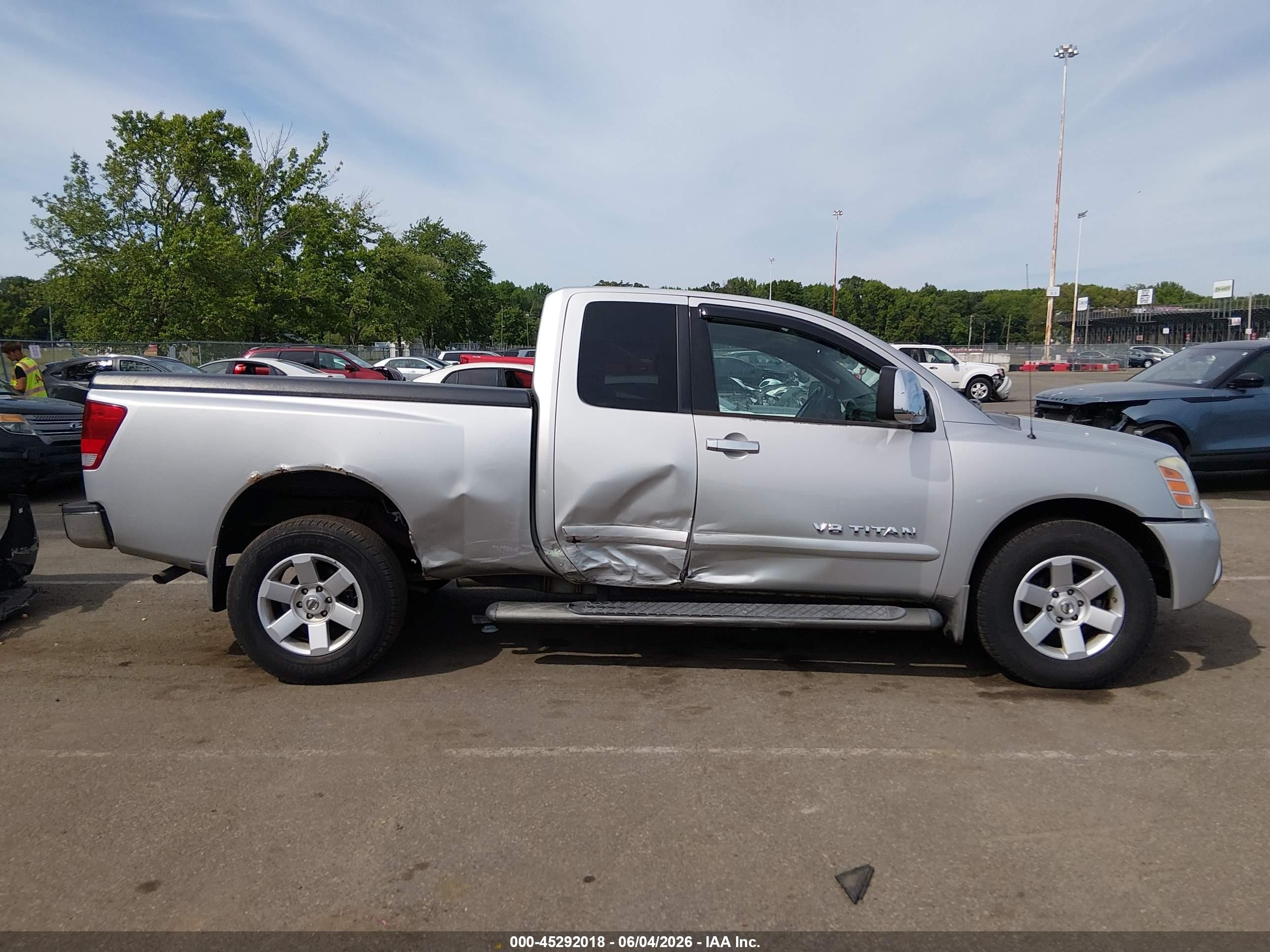 2005 Nissan Titan Le Silver vin: 1N6AA06B65N571395