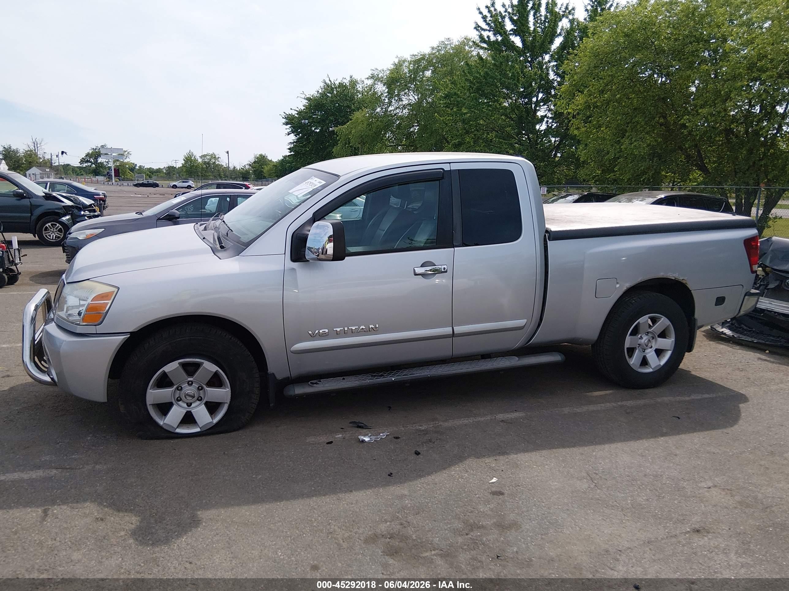 2005 Nissan Titan Le Silver vin: 1N6AA06B65N571395
