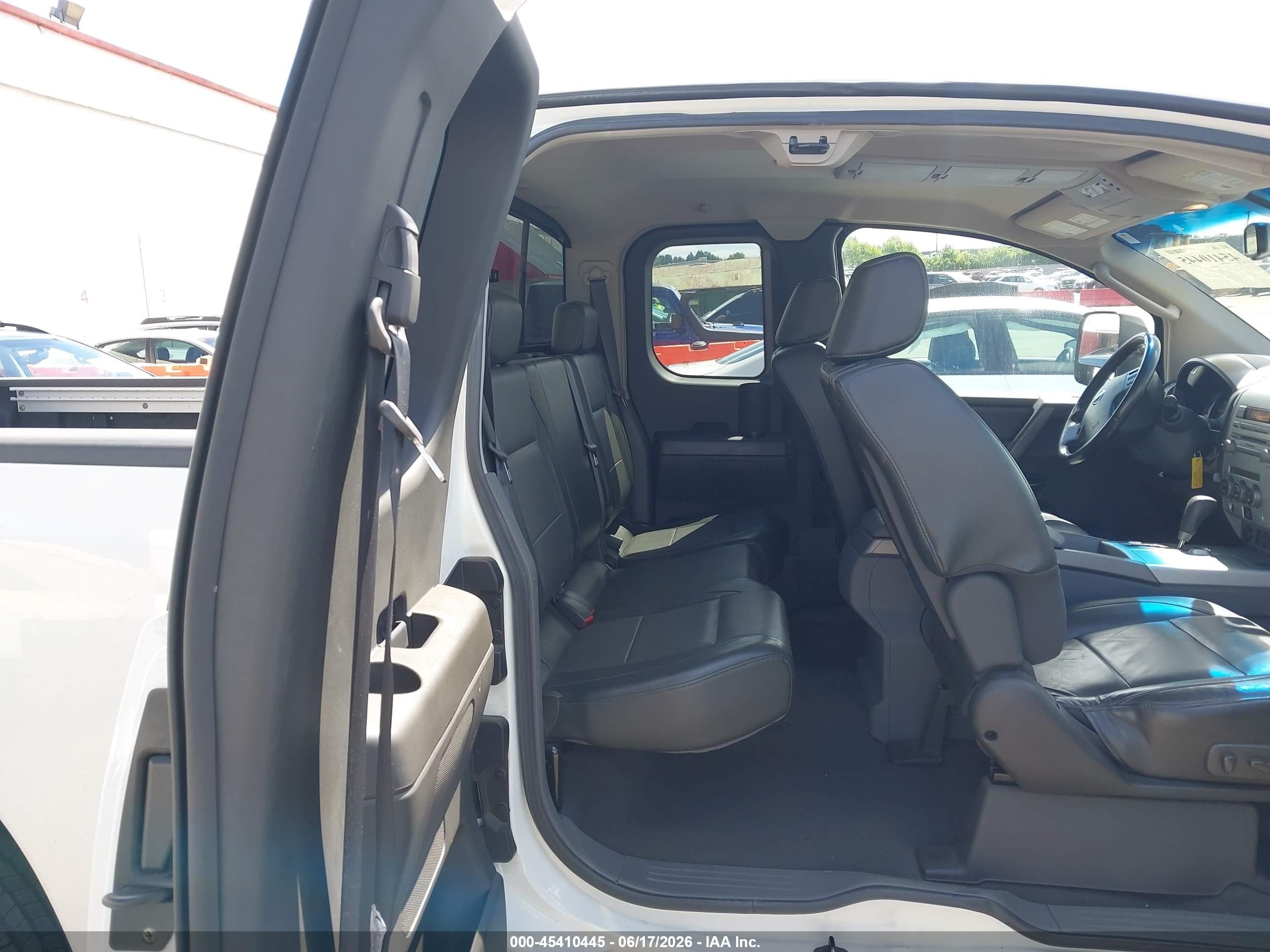2006 Nissan Titan Le White vin: 1N6AA06B66N554162