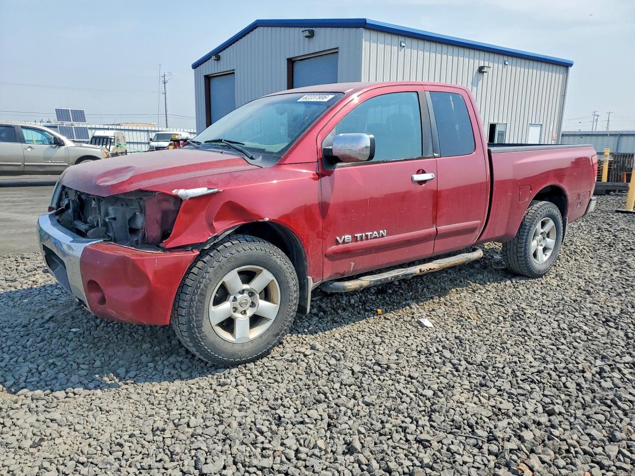 2005 Nissan Titan Xe Burgundy vin: 1N6AA06B75N563077