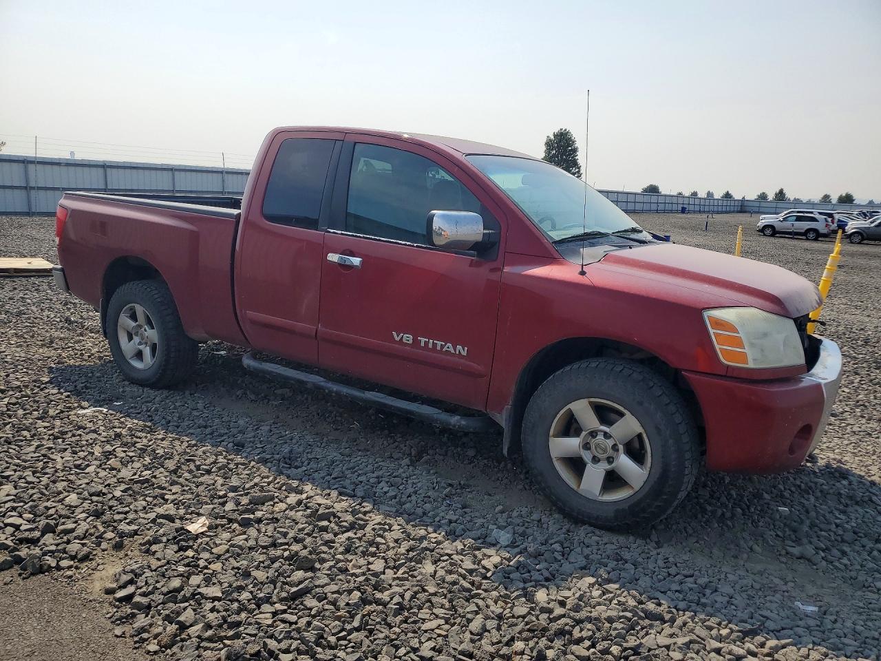 2005 Nissan Titan Xe Burgundy vin: 1N6AA06B75N563077
