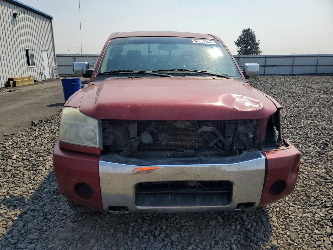 2005 Nissan Titan Xe Burgundy vin: 1N6AA06B75N563077
