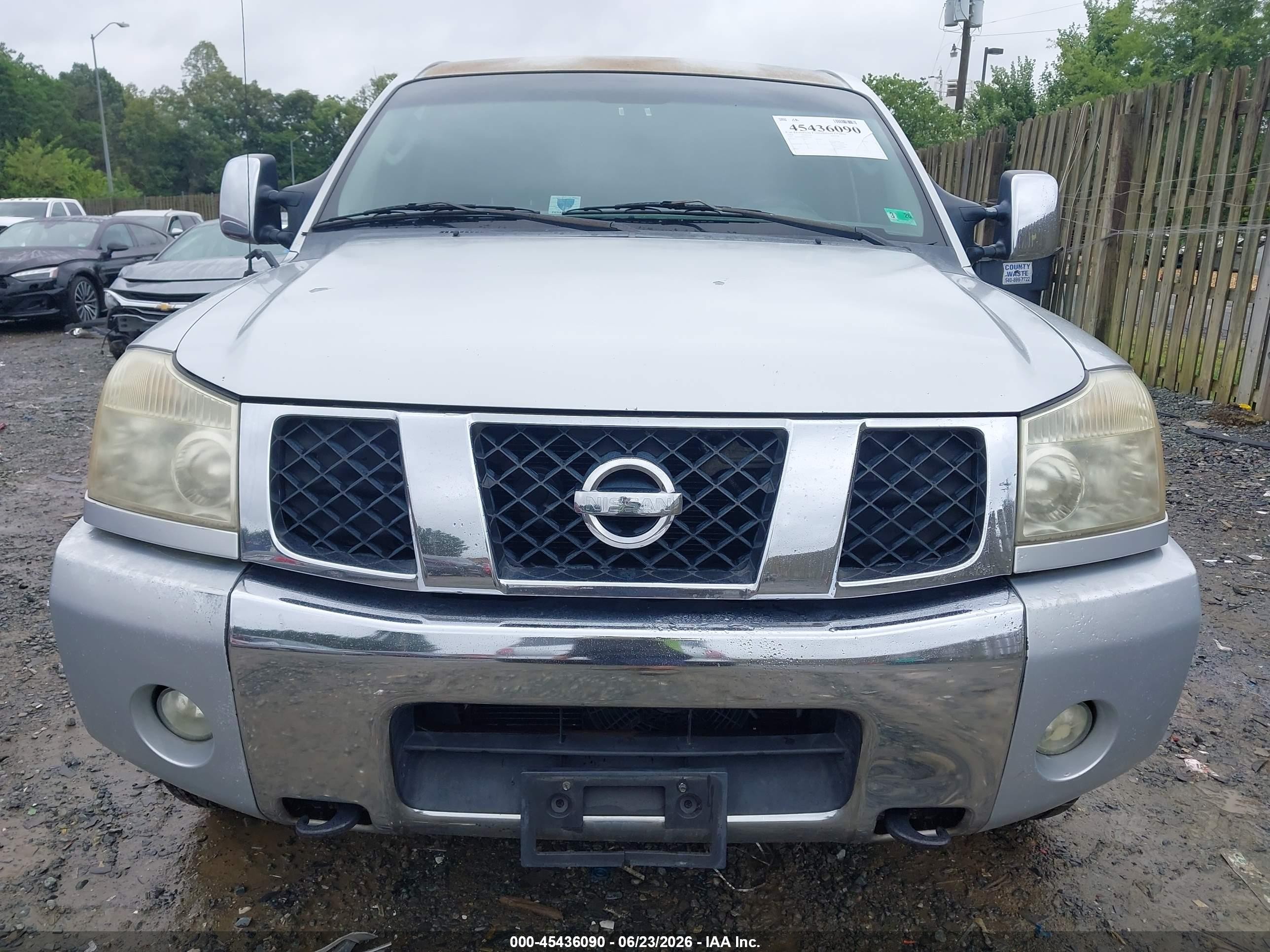 2004 Nissan Titan Le Silver vin: 1N6AA06B84N554192