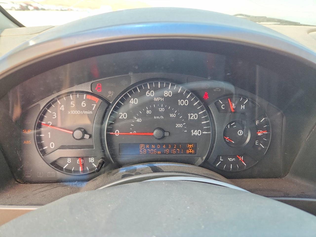 2006 Nissan Titan Xe Burgundy vin: 1N6AA06BX6N500072