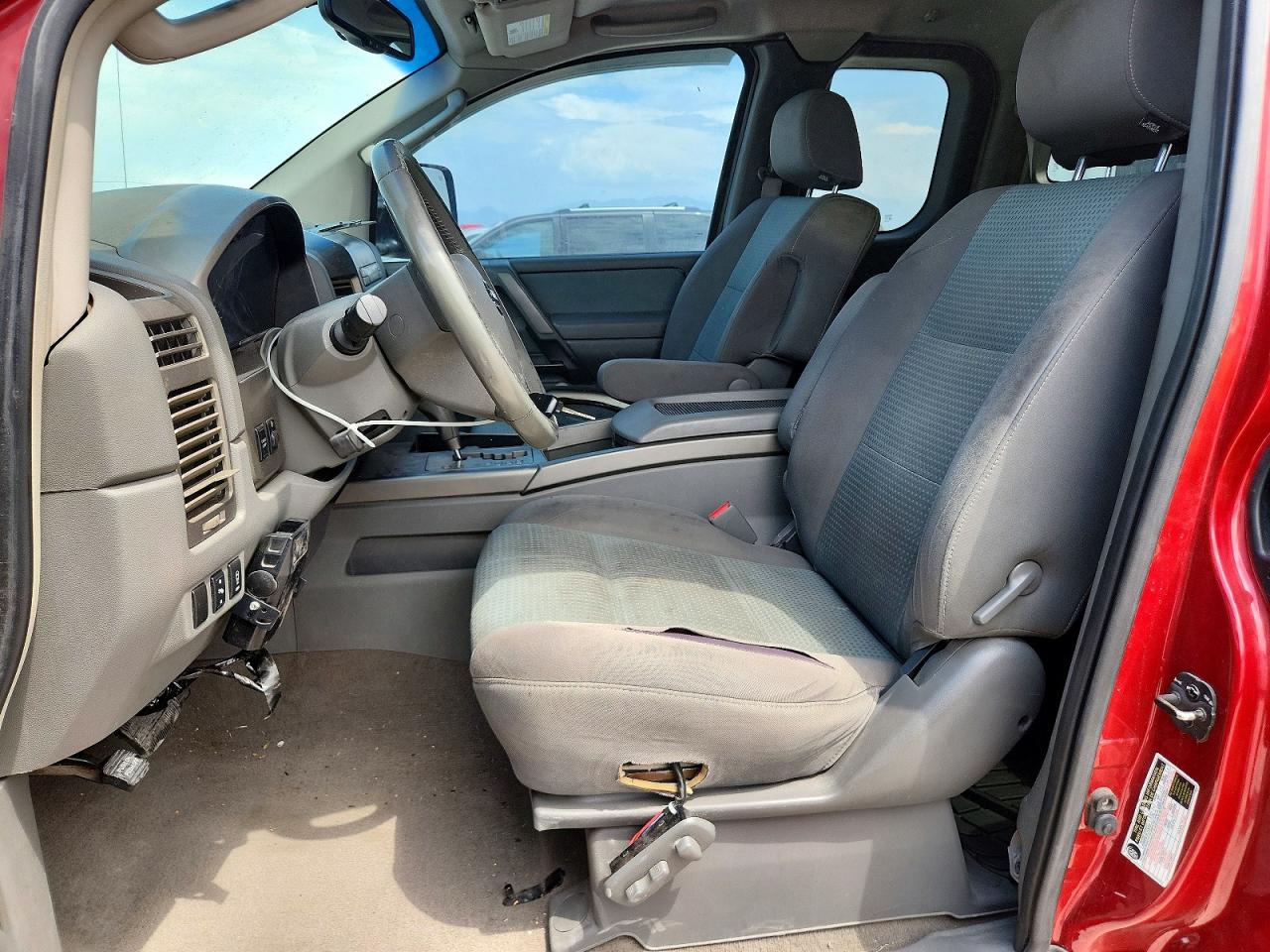 2006 Nissan Titan Xe Burgundy vin: 1N6AA06BX6N500072