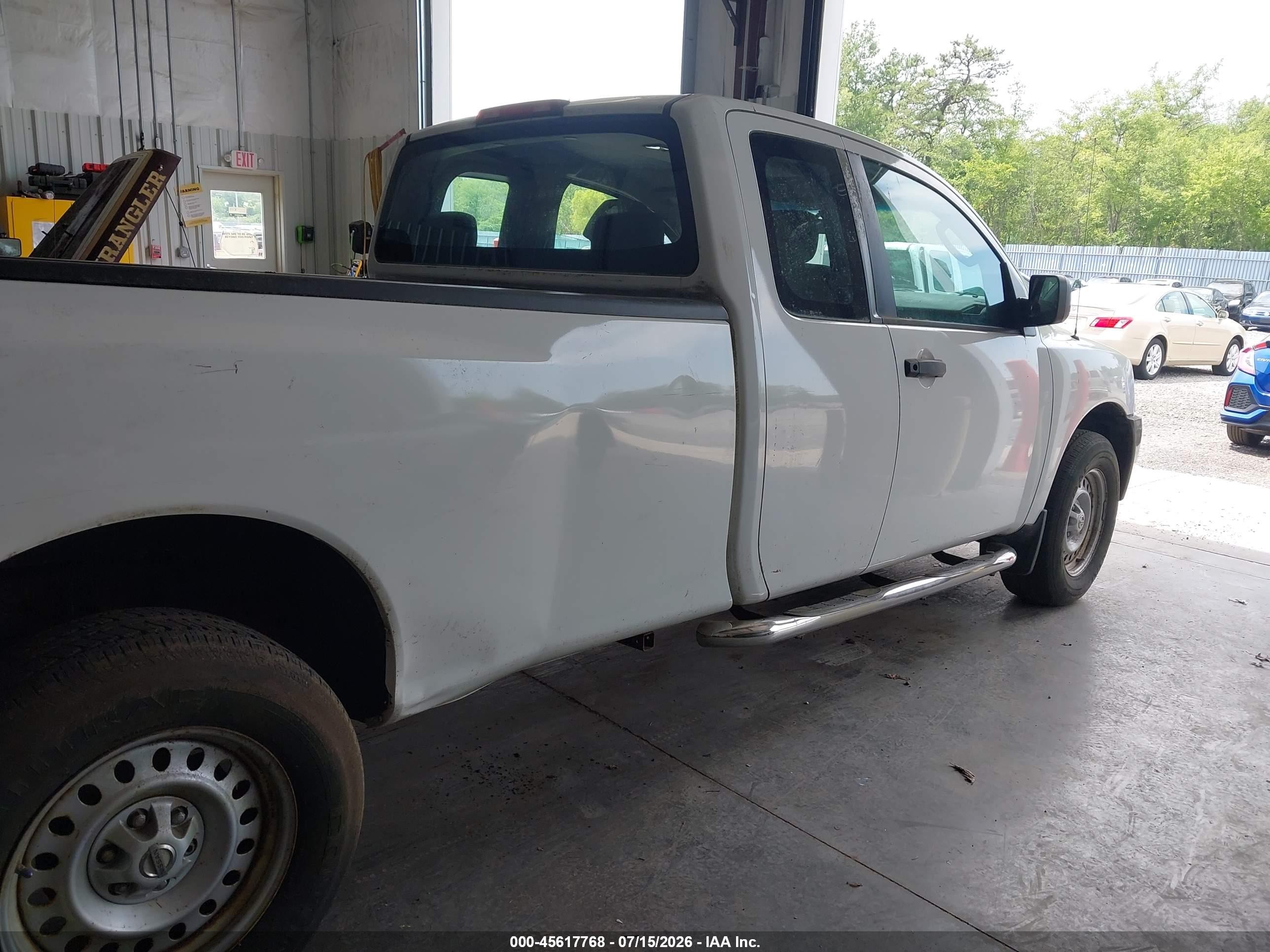 2008 Nissan Titan Xe White vin: 1N6AA06F78N320117