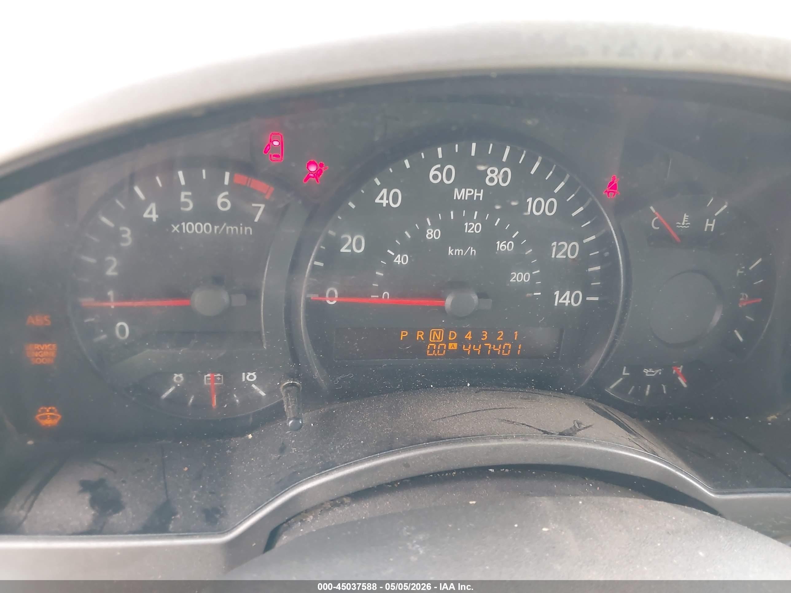 2004 Nissan Titan Se Белый vin: 1N6AA07A04N576466