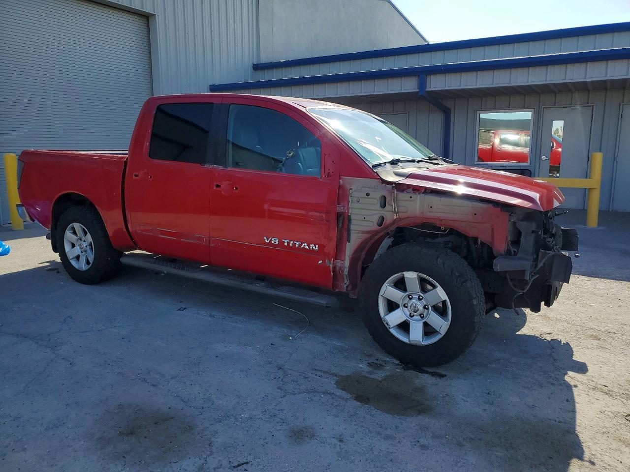 2005 Nissan Titan Xe/se/le Red vin: 1N6AA07A15N521056