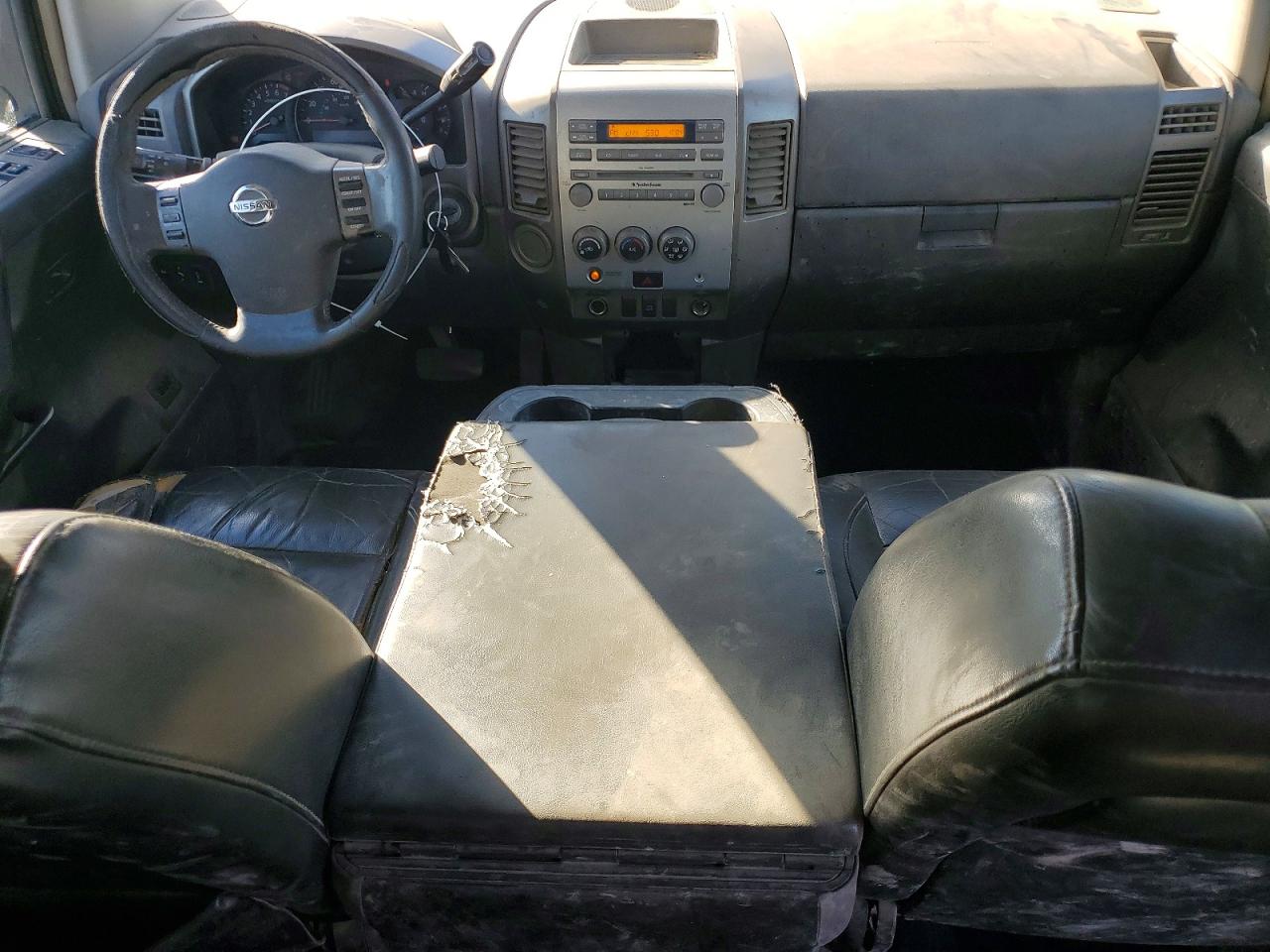 2005 Nissan Titan Xe Серебряный vin: 1N6AA07A25N544720