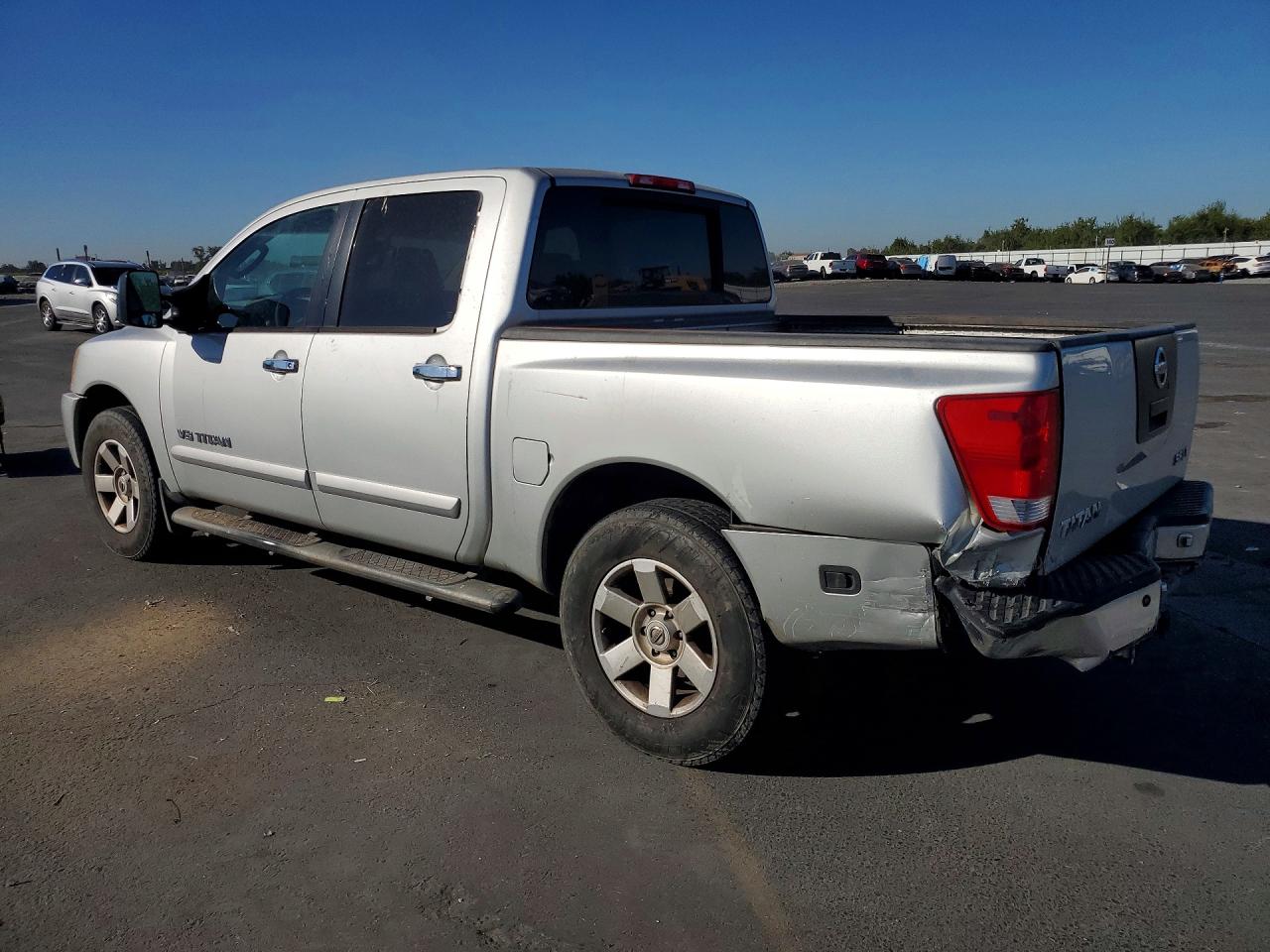2005 Nissan Titan Xe Серебряный vin: 1N6AA07A25N544720