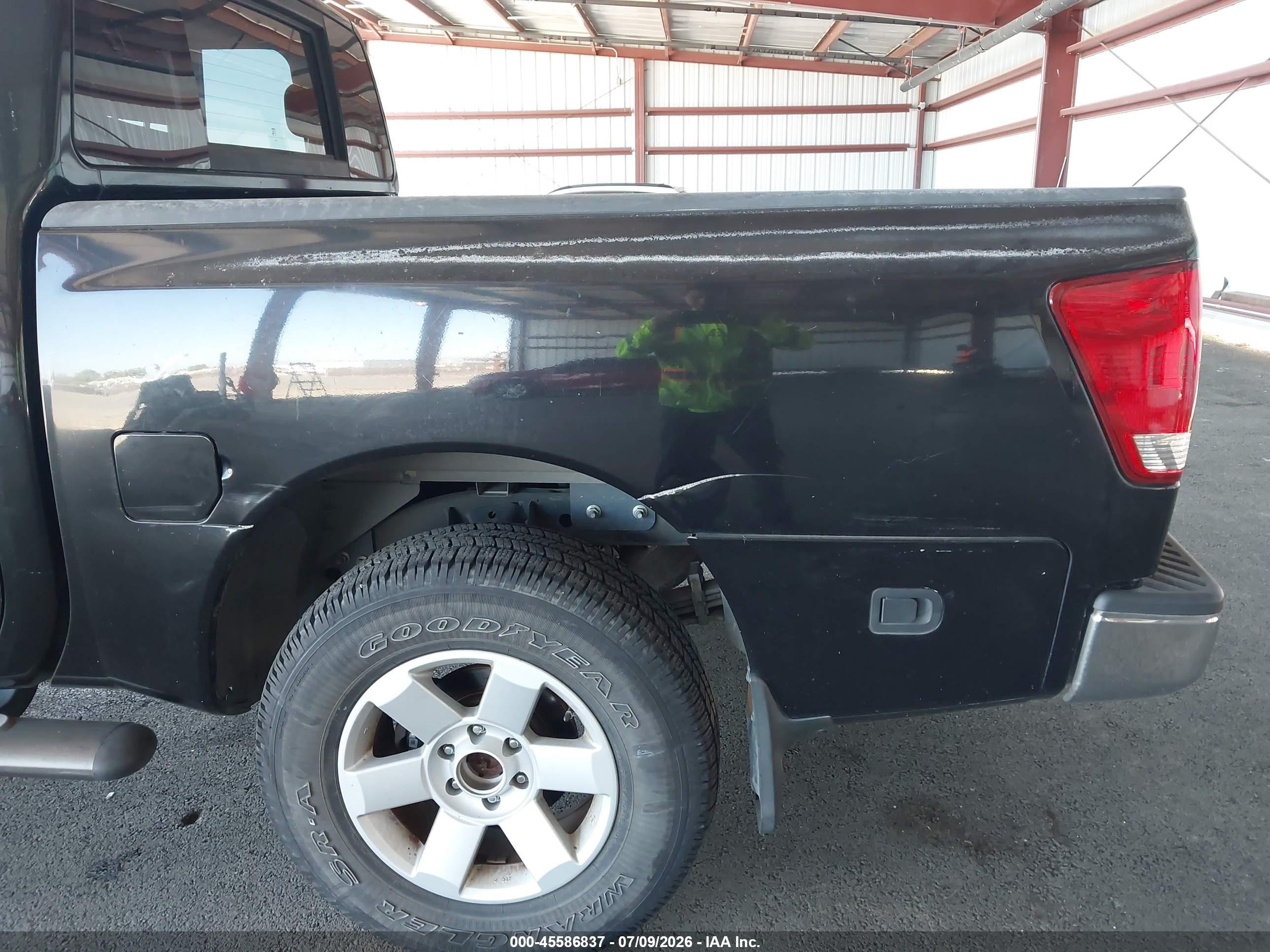 2005 Nissan Titan Le Black vin: 1N6AA07A25N551358
